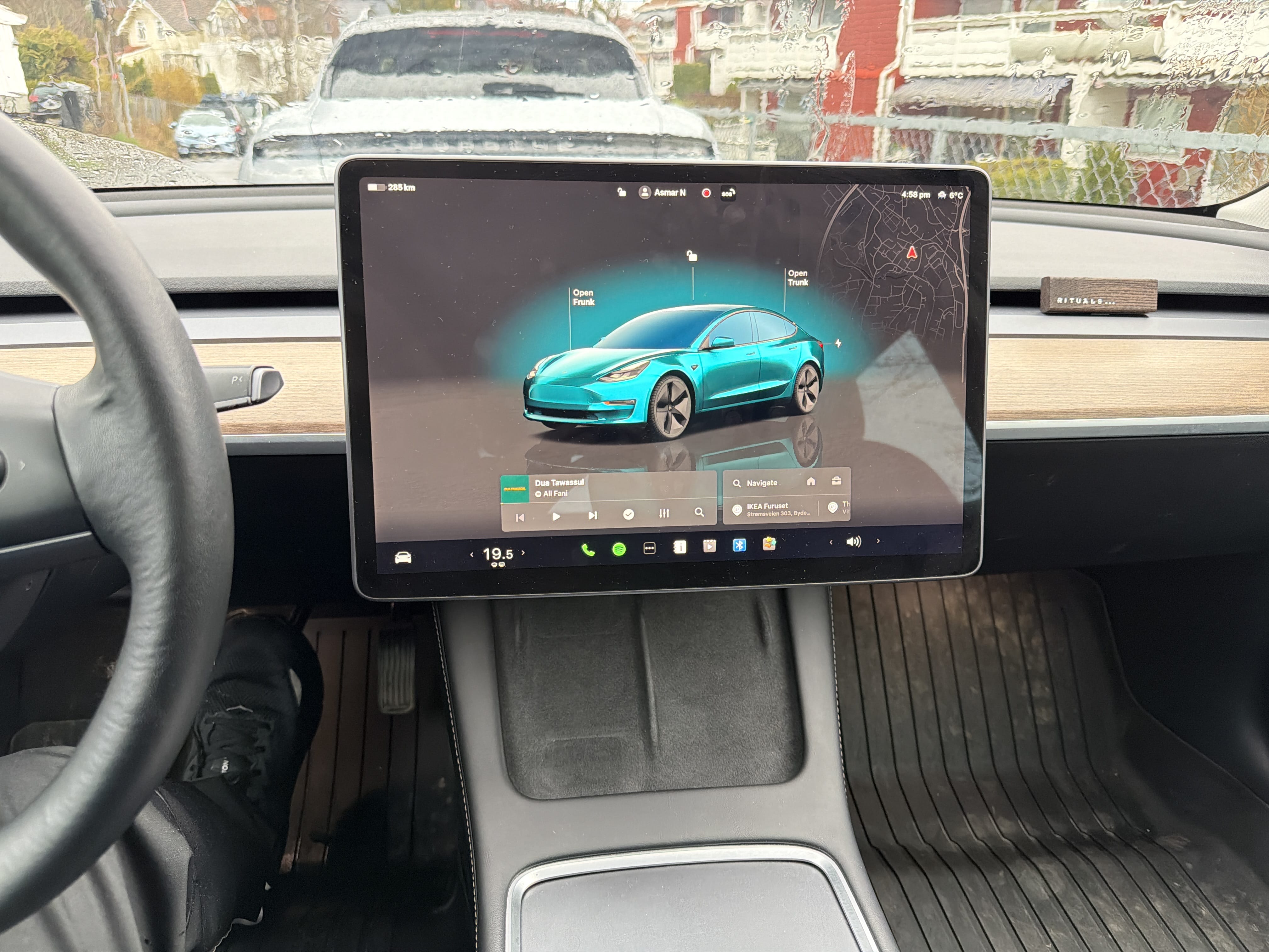Tesla Model 3 Long Range med Cruisekontroll