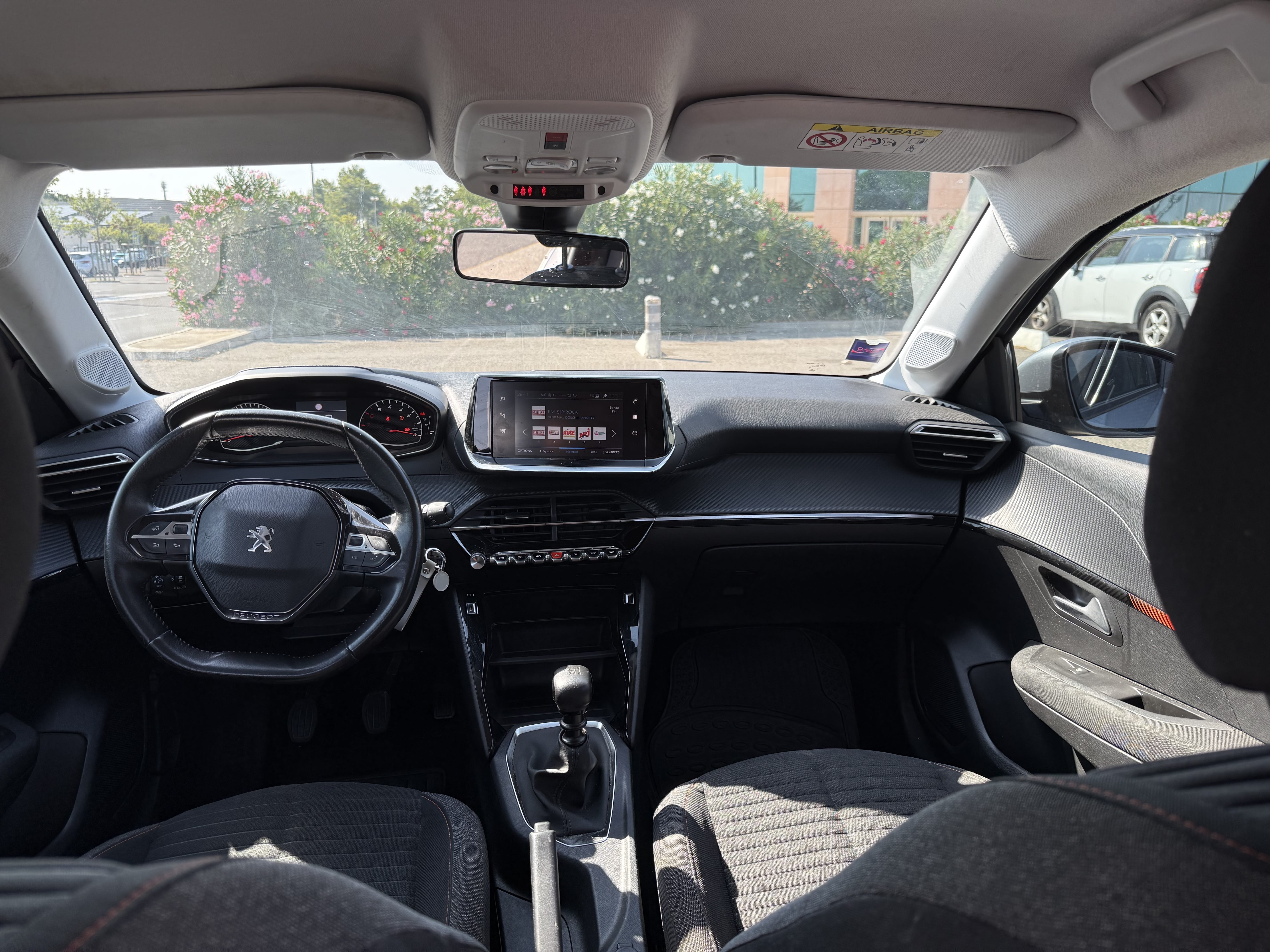 Peugeot 208 avec GPS