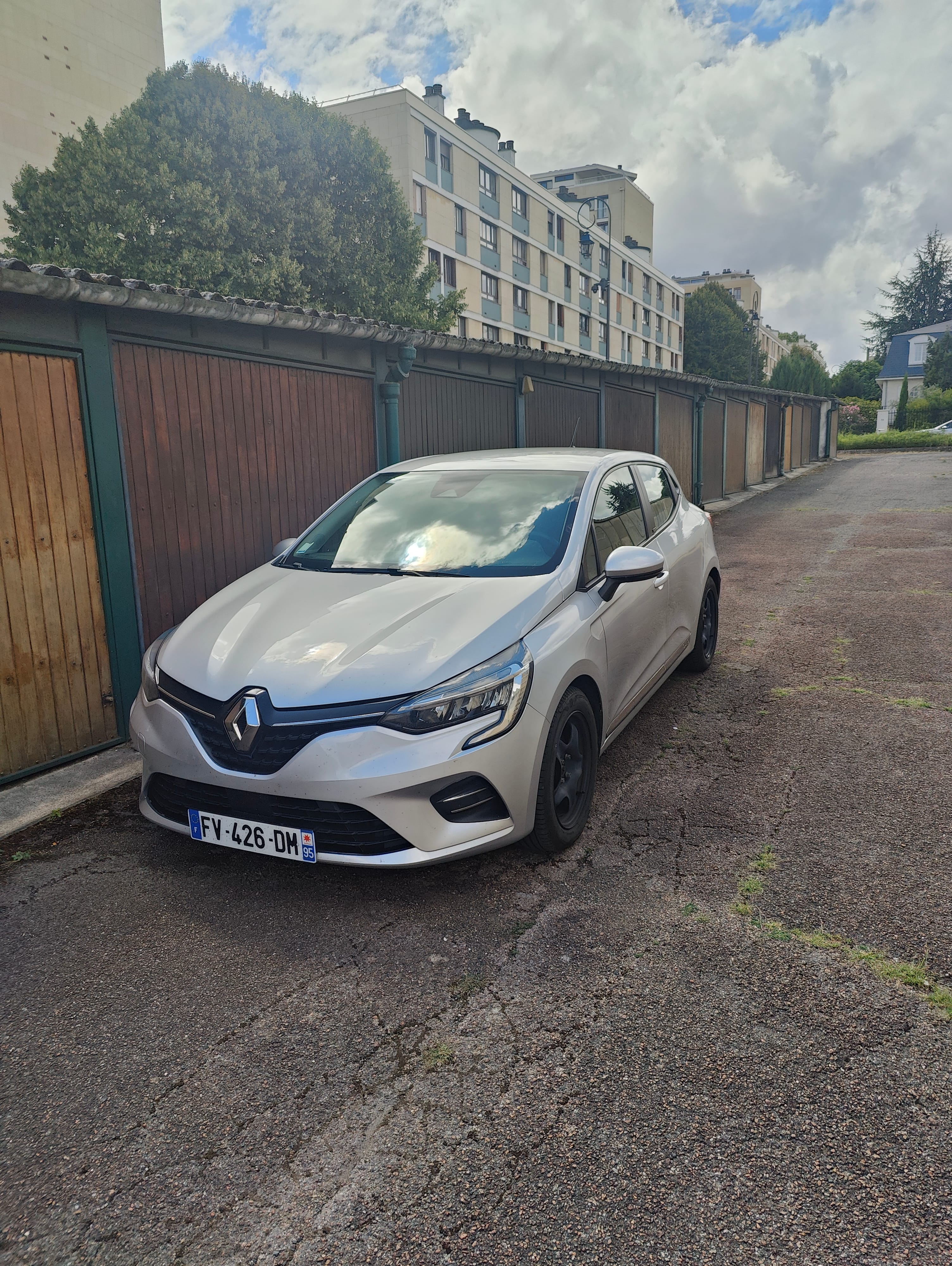 Renault Clio E-tech, 2020, Essence 98 / Électrique (hybride), automatique