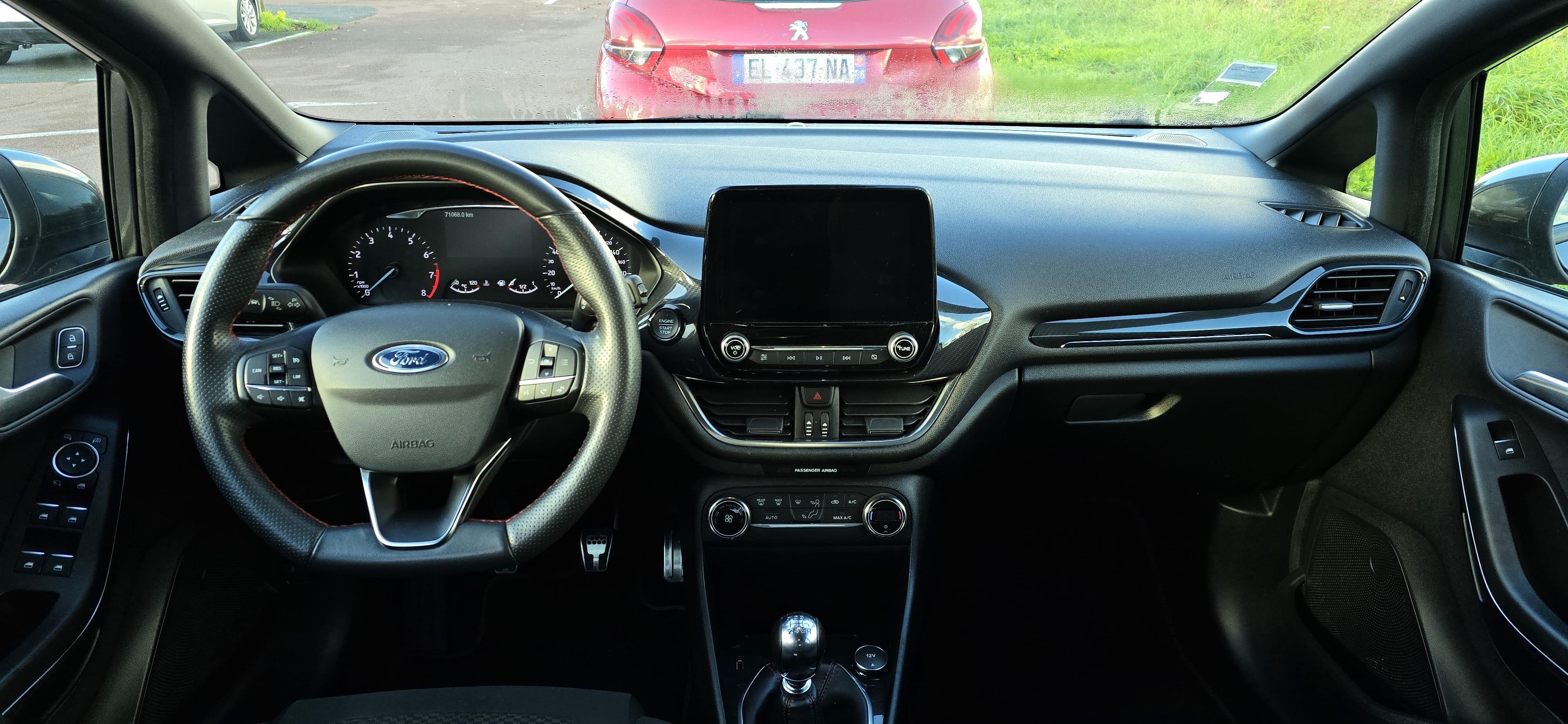 Ford Fiesta ST avec Entrée audio / iPod