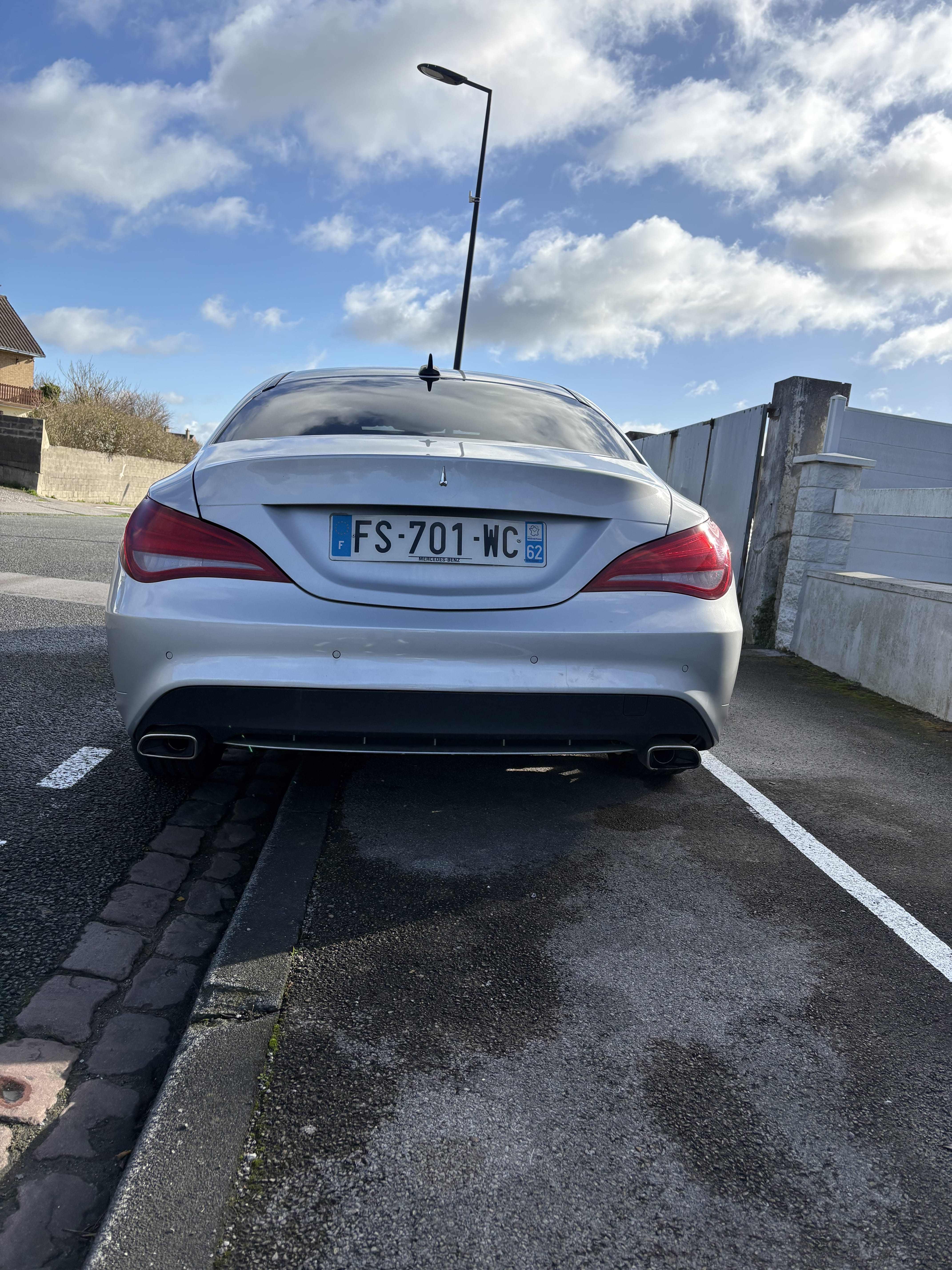 Mercedes-Benz Classe CLA avec GPS