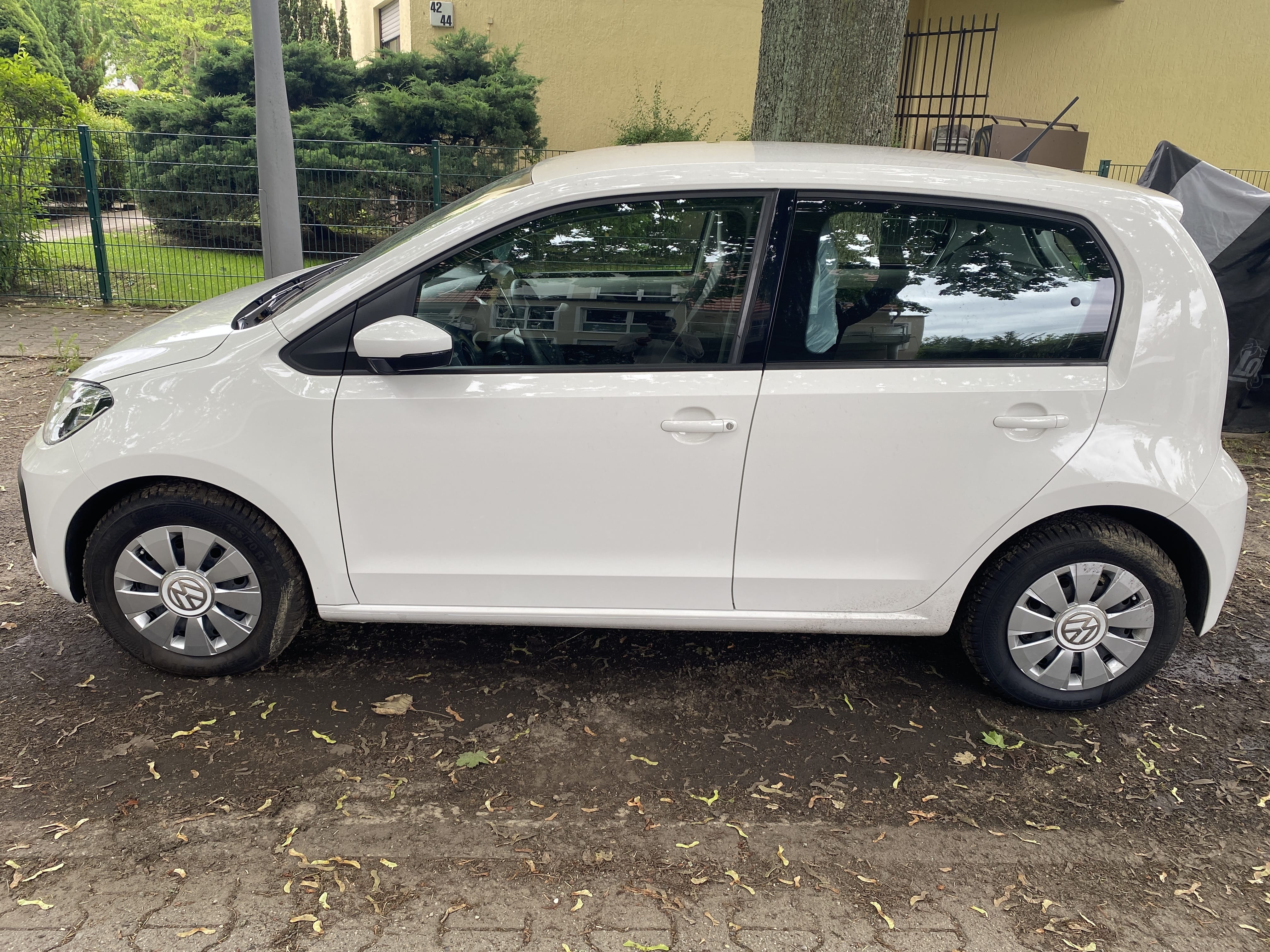 Volkswagen Up! Engine 1.0 liter - 44 kW con Aire acondicionado