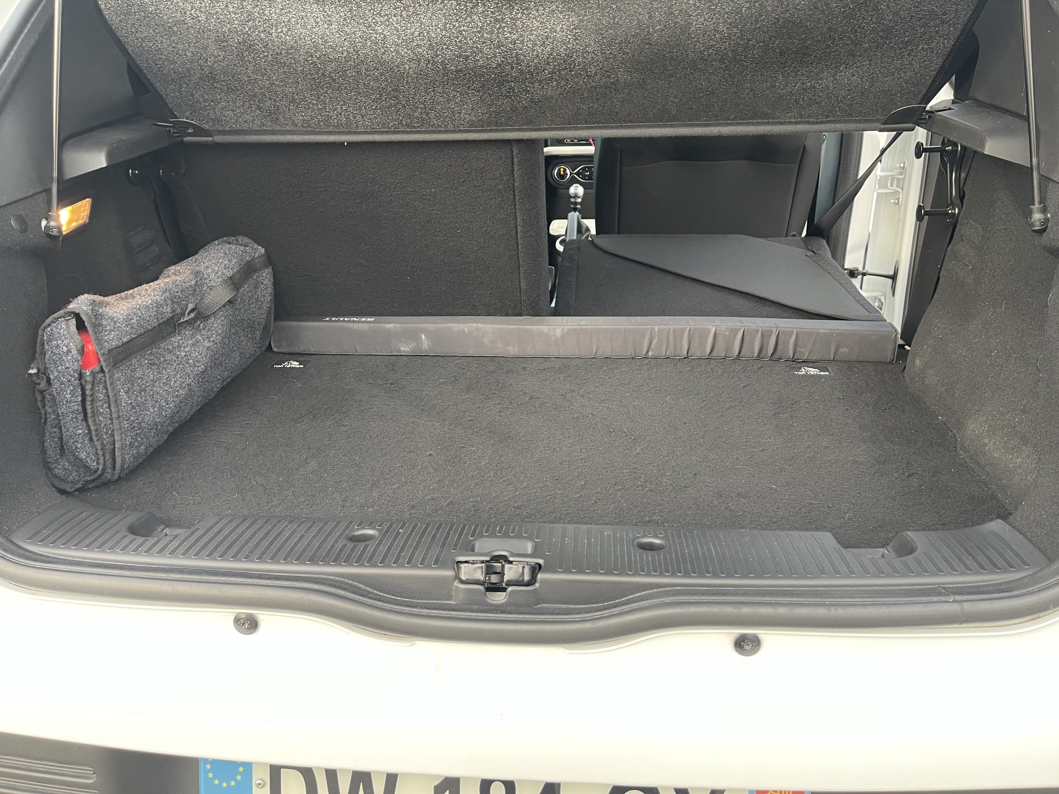Renault Twingo III 0,9 TCE ENERGY INTENS with Bluetooth audio