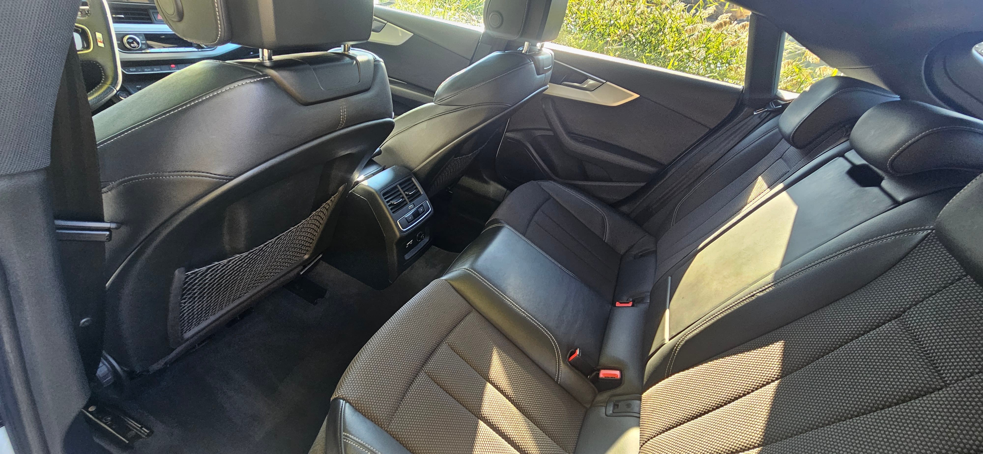 Audi A5 Sportback 2.0L avec Accessible fauteuil roulant