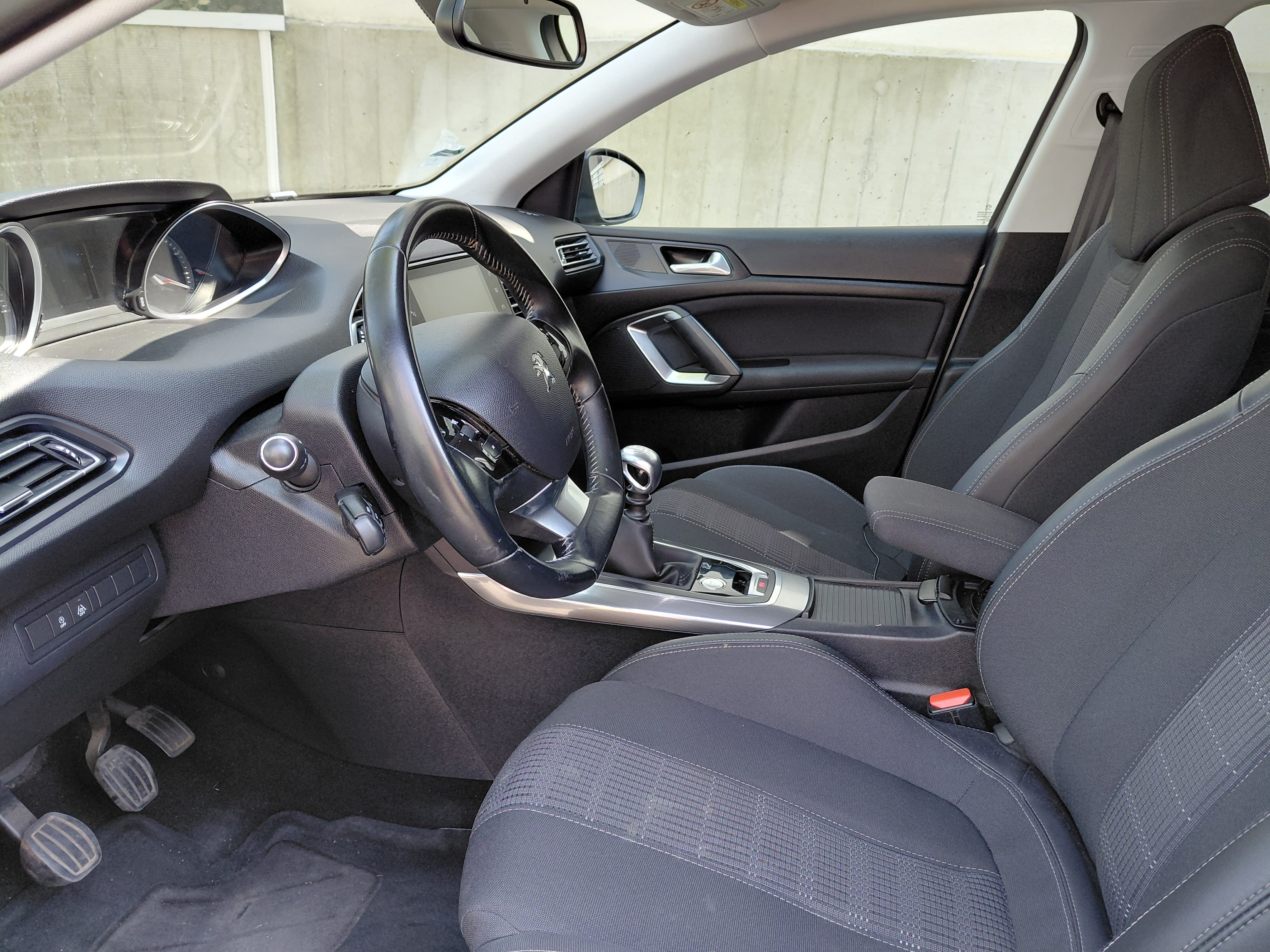 Peugeot 308 SW avec Android Auto