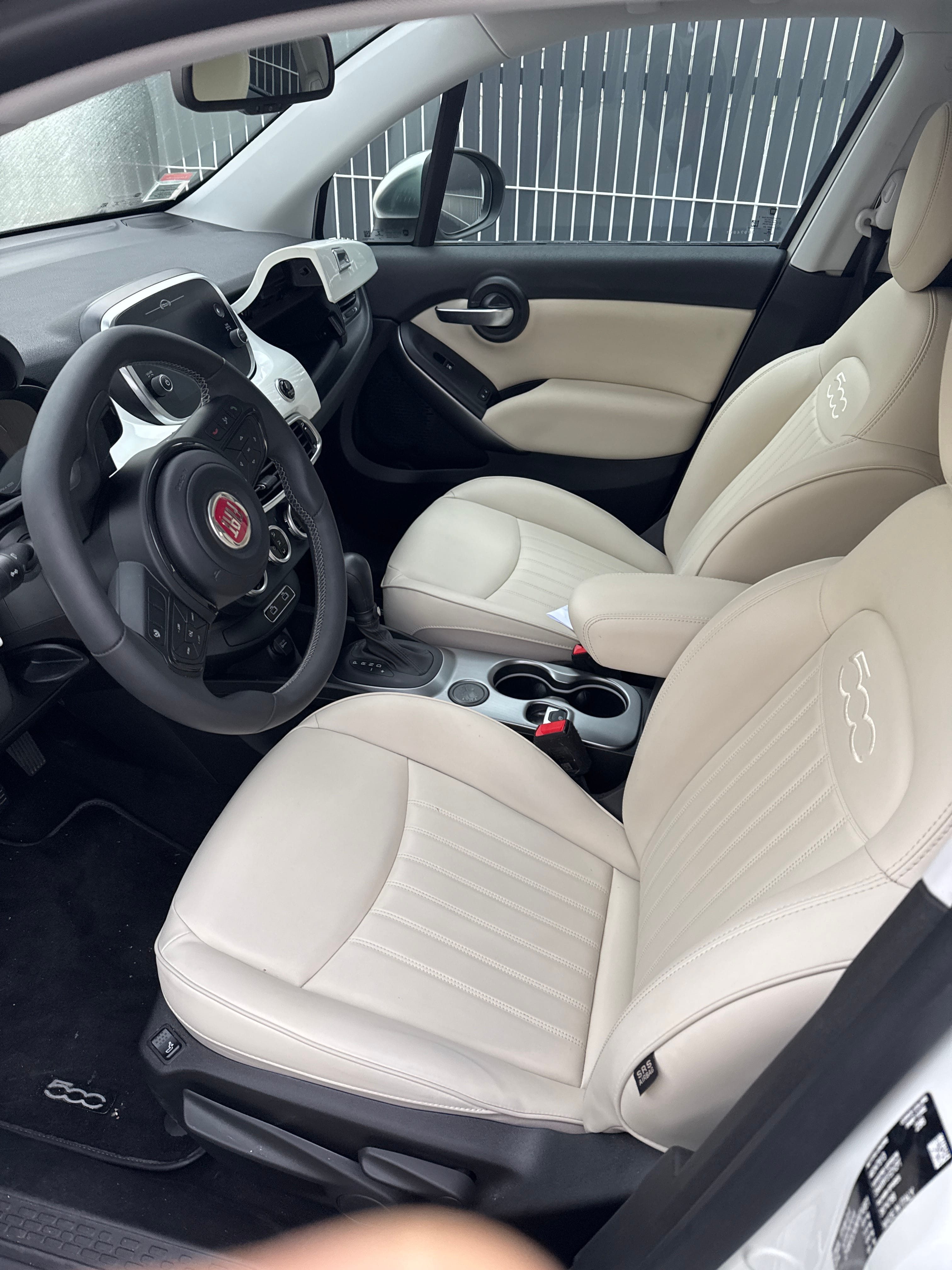Fiat 500 X BOITE AUTO ESSENCE GD TOIT OUVRANT avec GPS