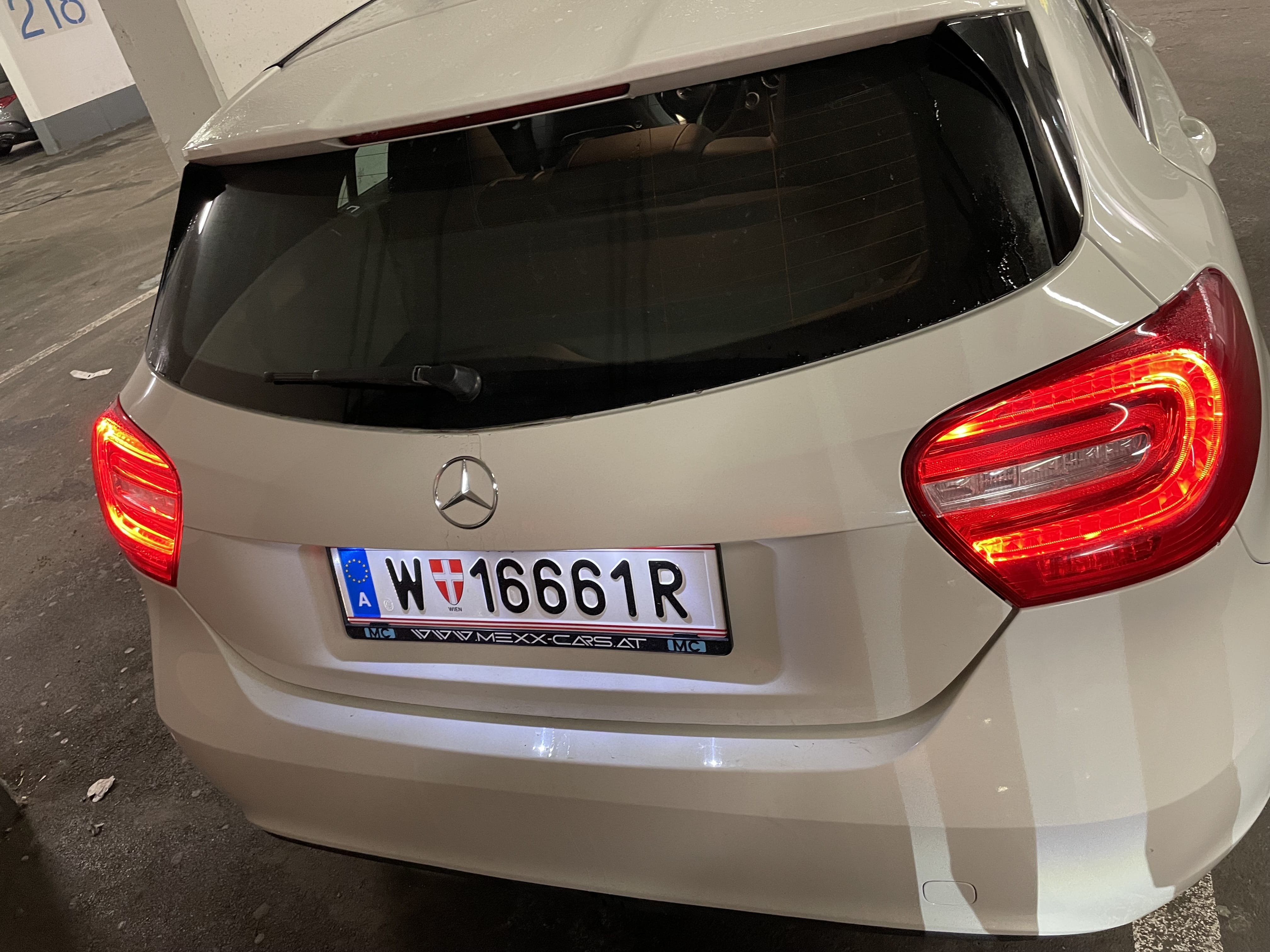 Mercedes-Benz A-Klasse 180 avec Régulateur de vitesse