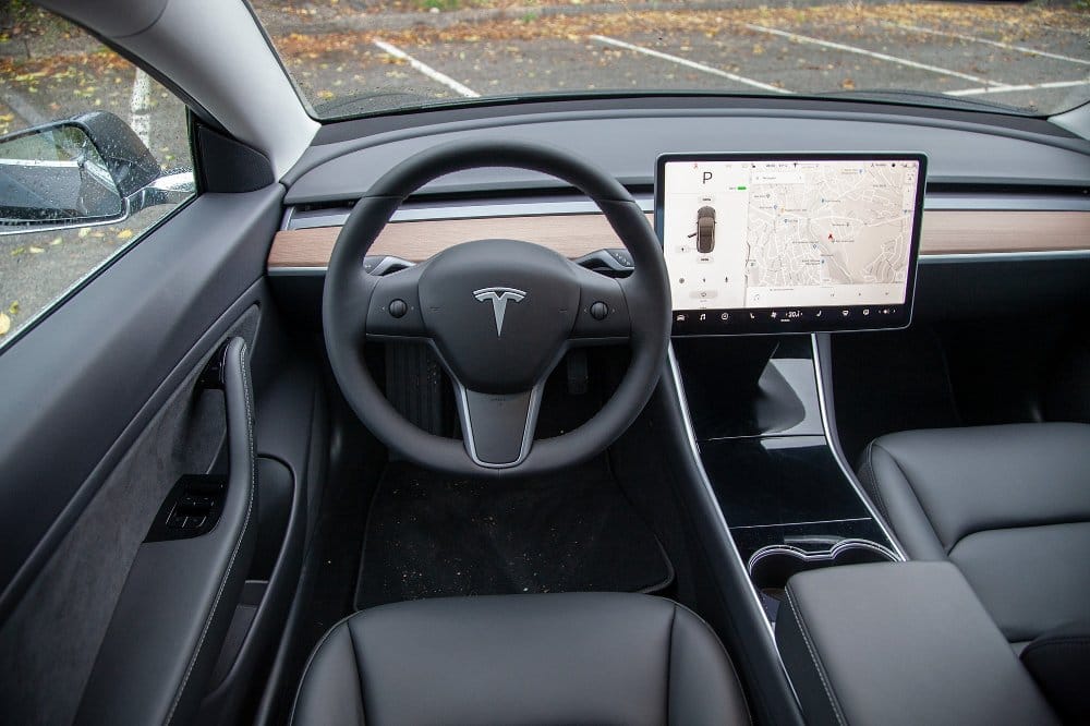 Tesla Model 3 Long Range med GPS