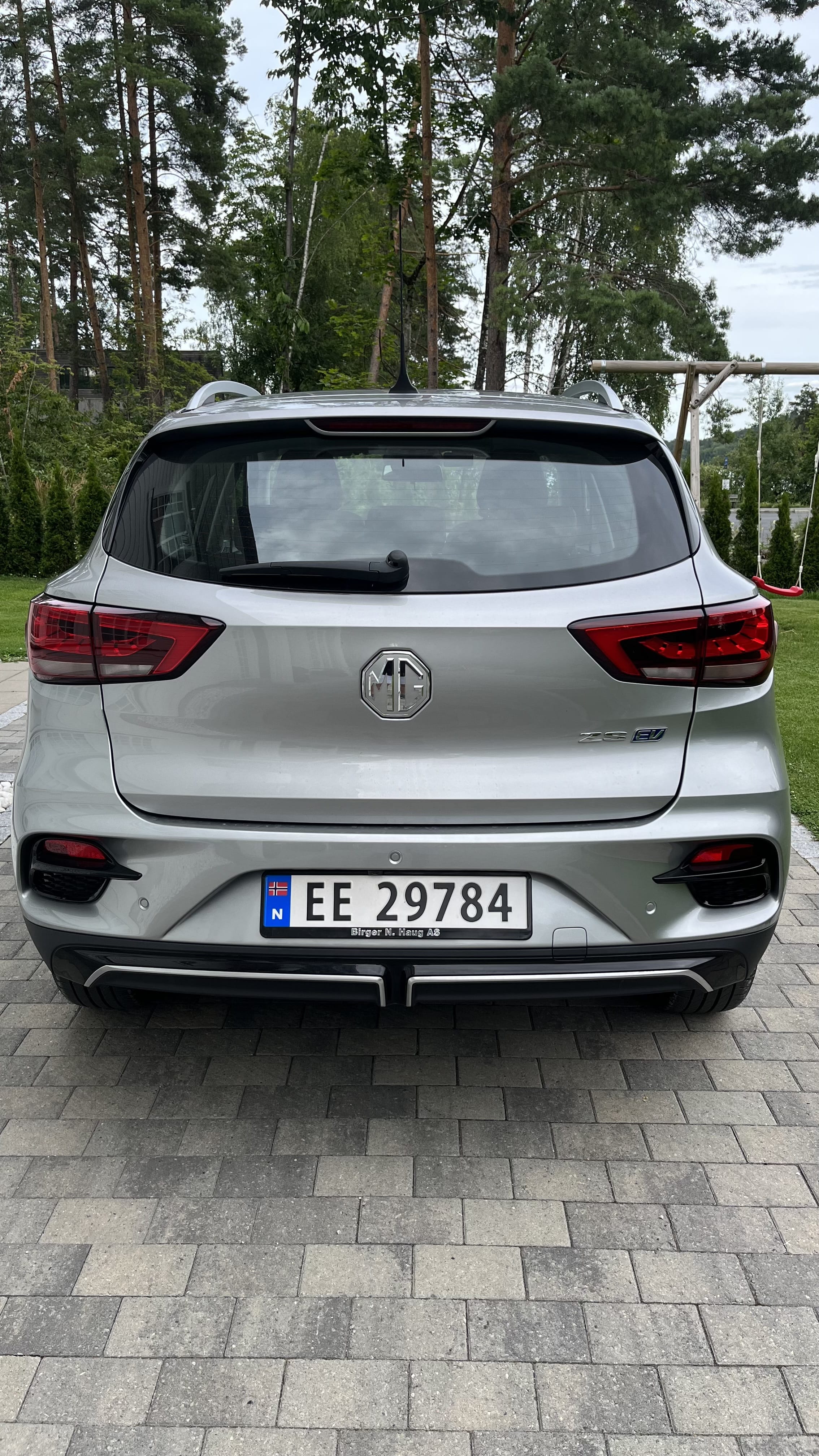 Mg ZS EV med GPS