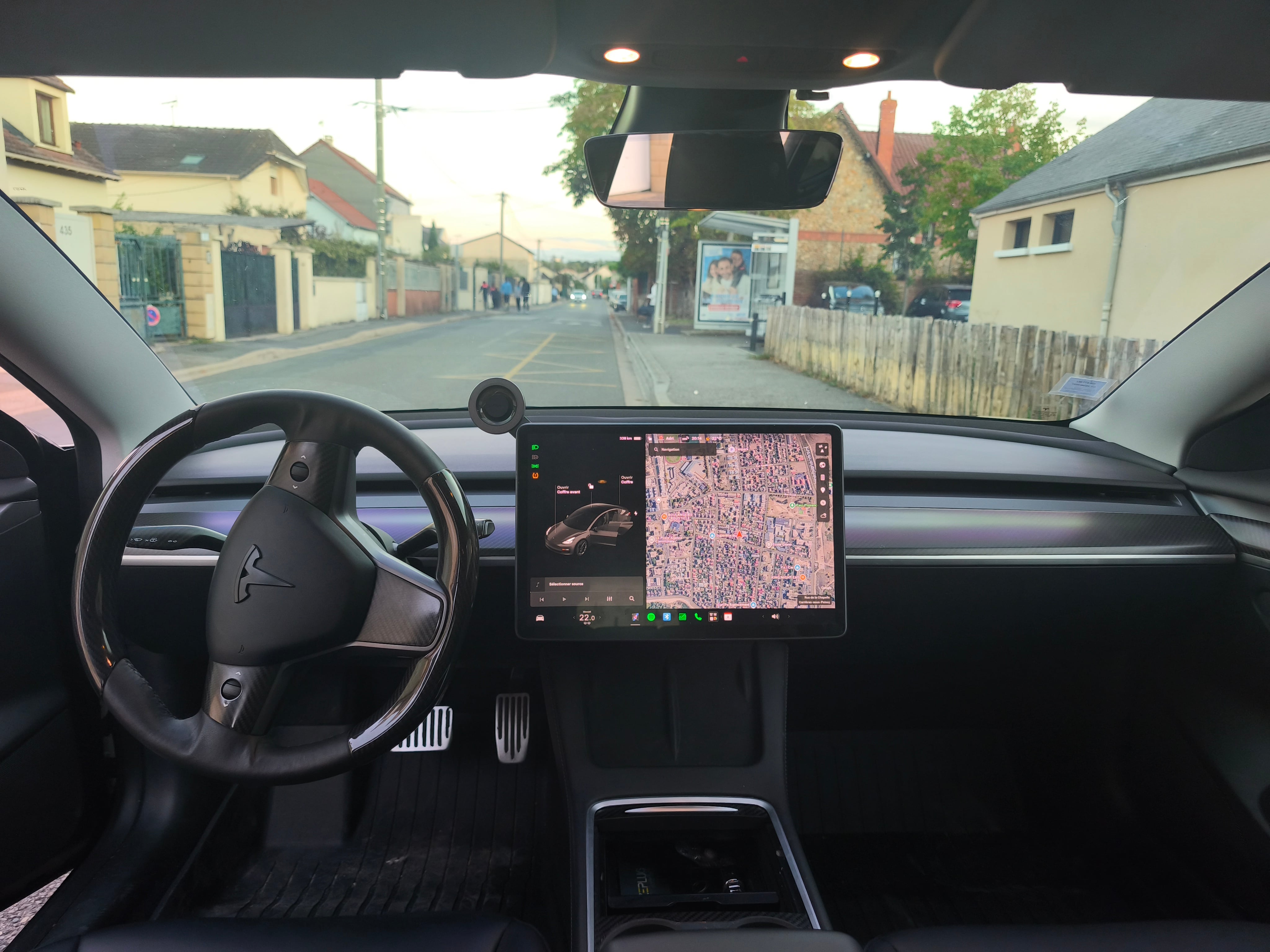 Tesla Model 3 Long Range avec GPS