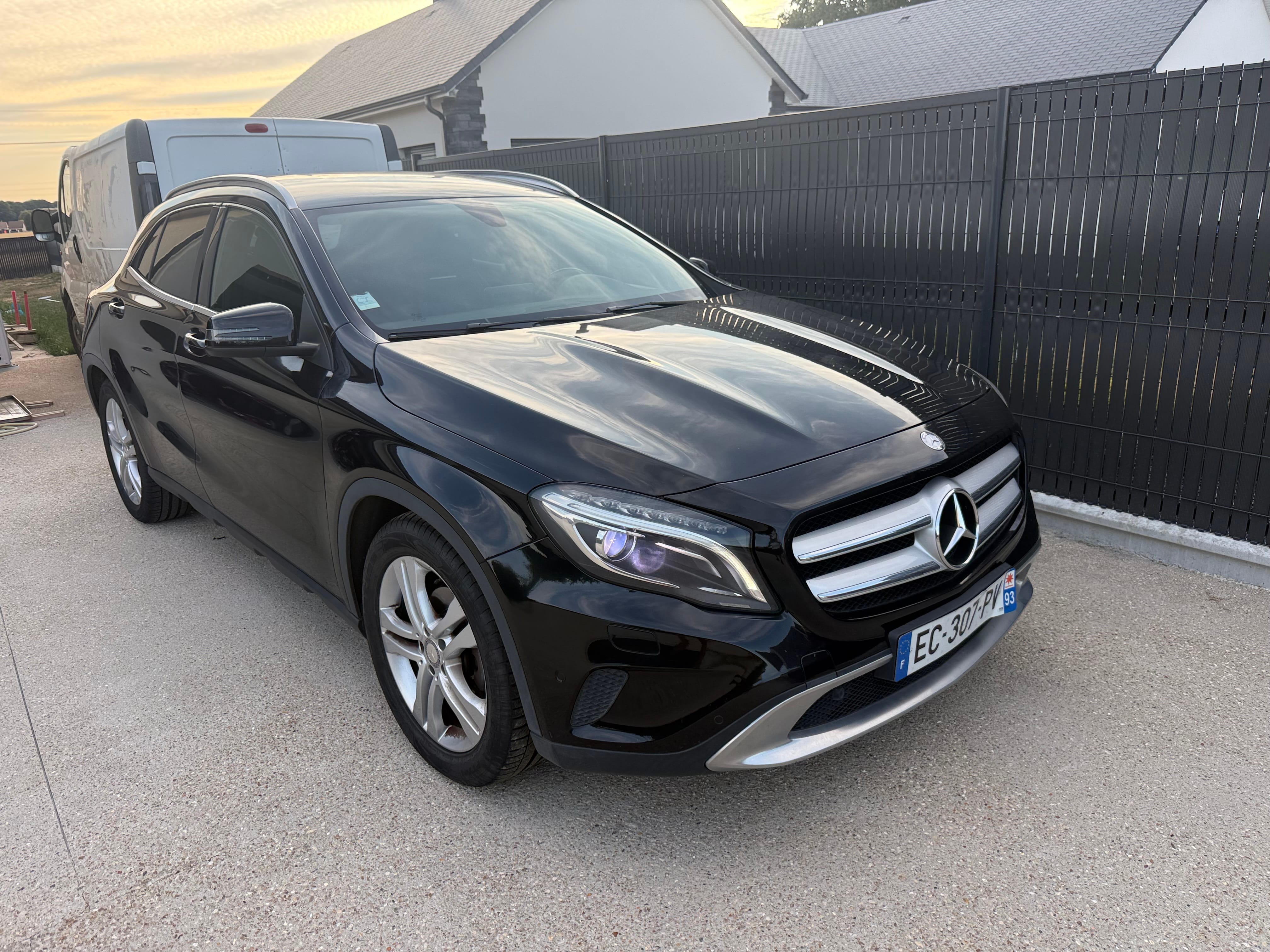 Mercedes-Benz GLA 200, 2016, Diesel, automatique
