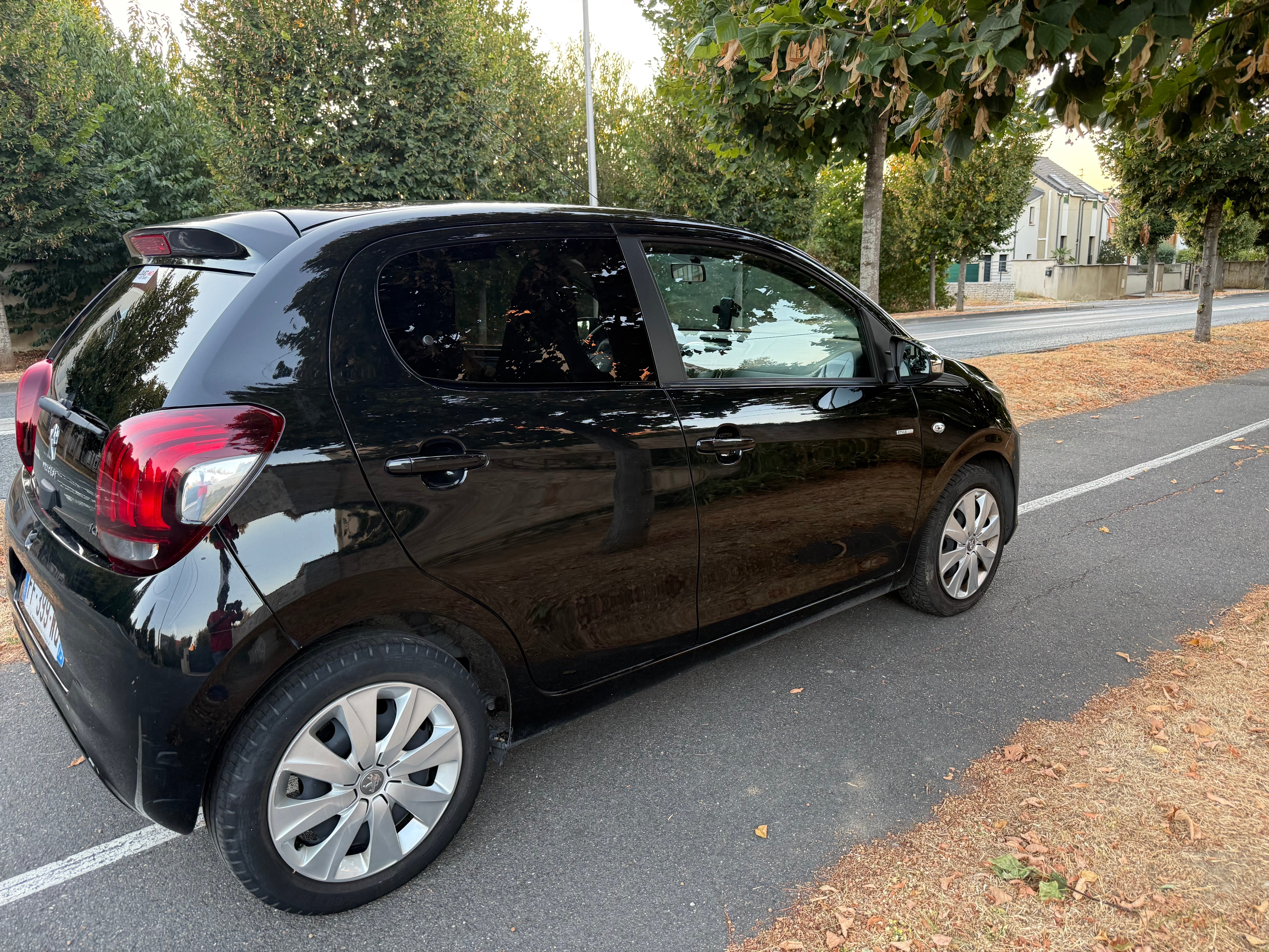 Peugeot 108 avec Autoradio