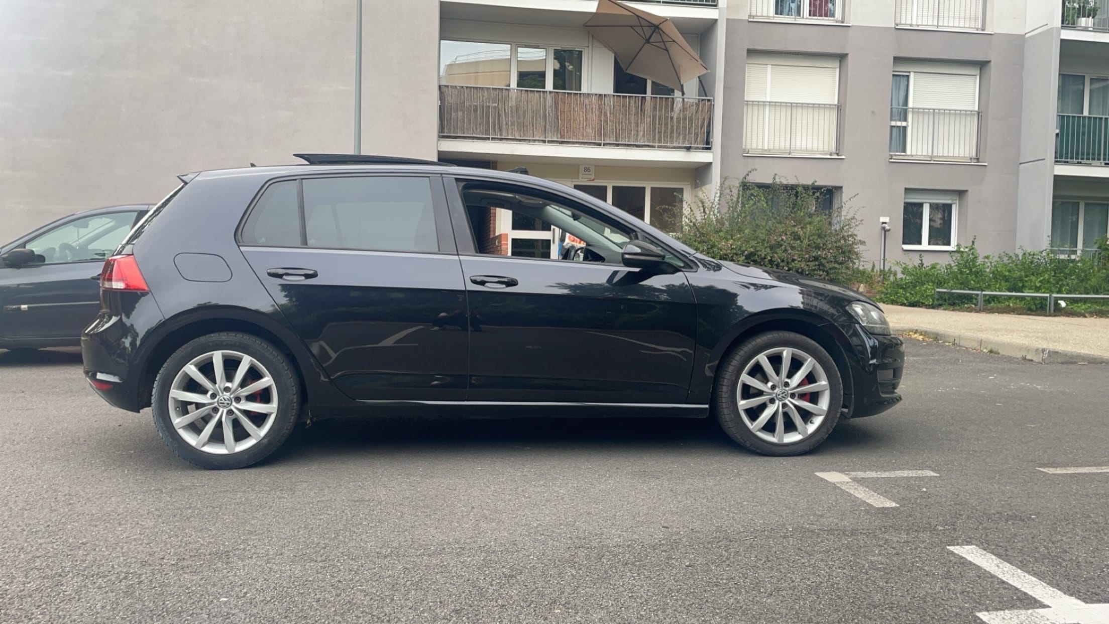 Volkswagen Golf avec Pneus neige