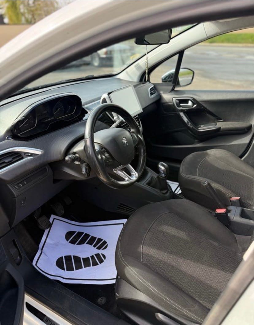 Peugeot 208 avec Audio Bluetooth