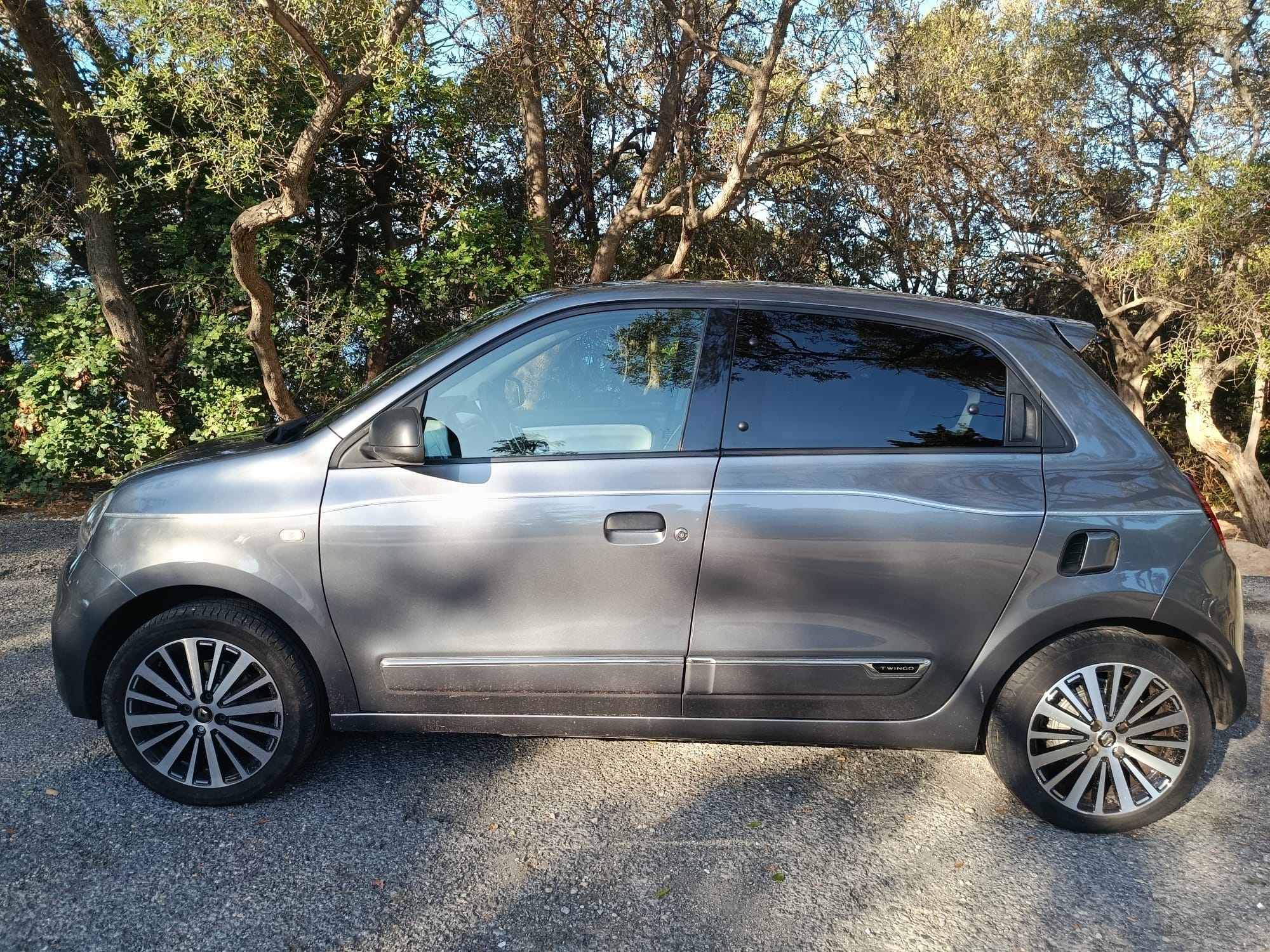 Renault Twingo III avec Autoradio