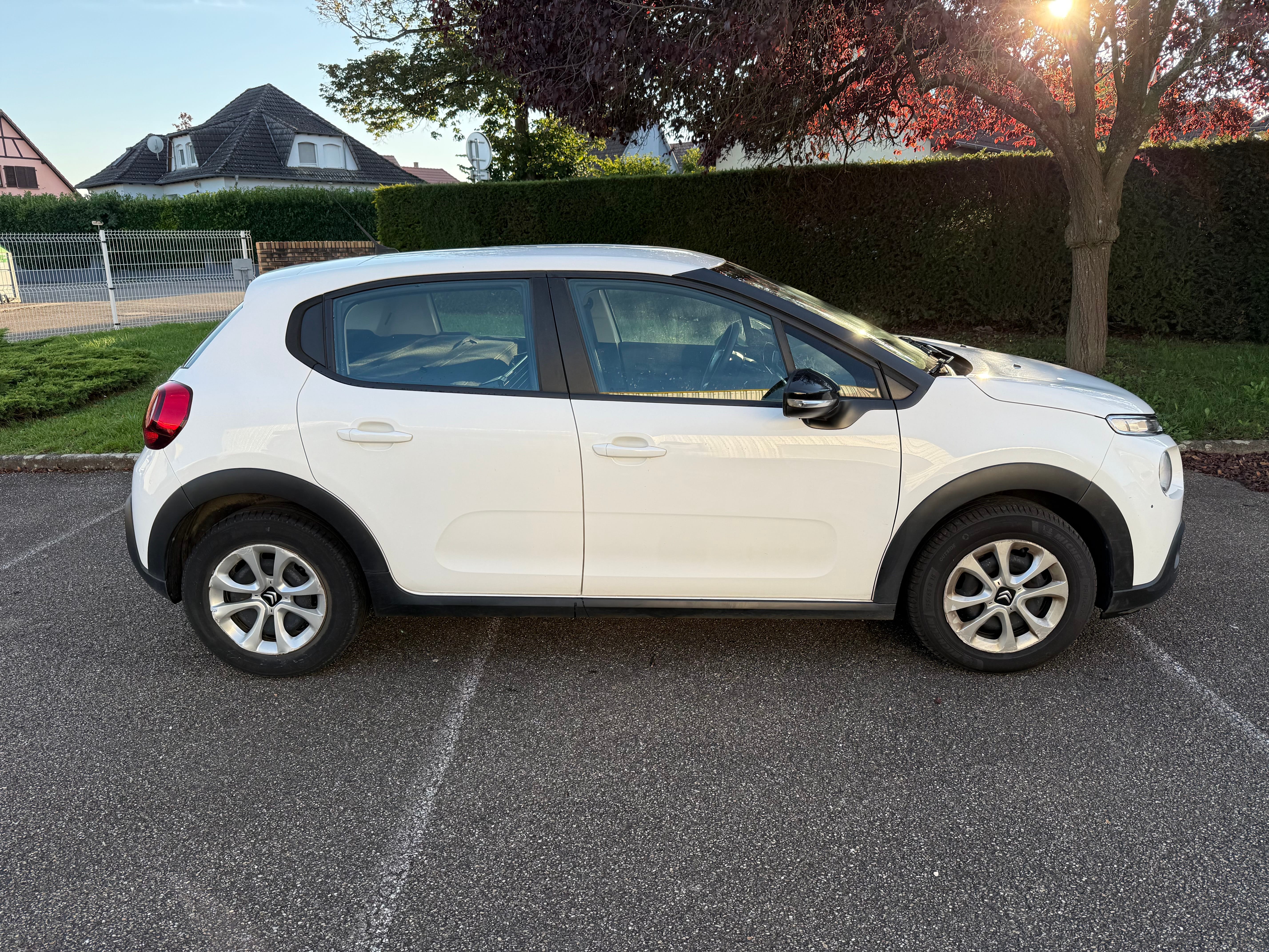 Citroen C3 GPS / CARPLAY / ANDROÏDE Auto / Pneus Neige avec Climatisation