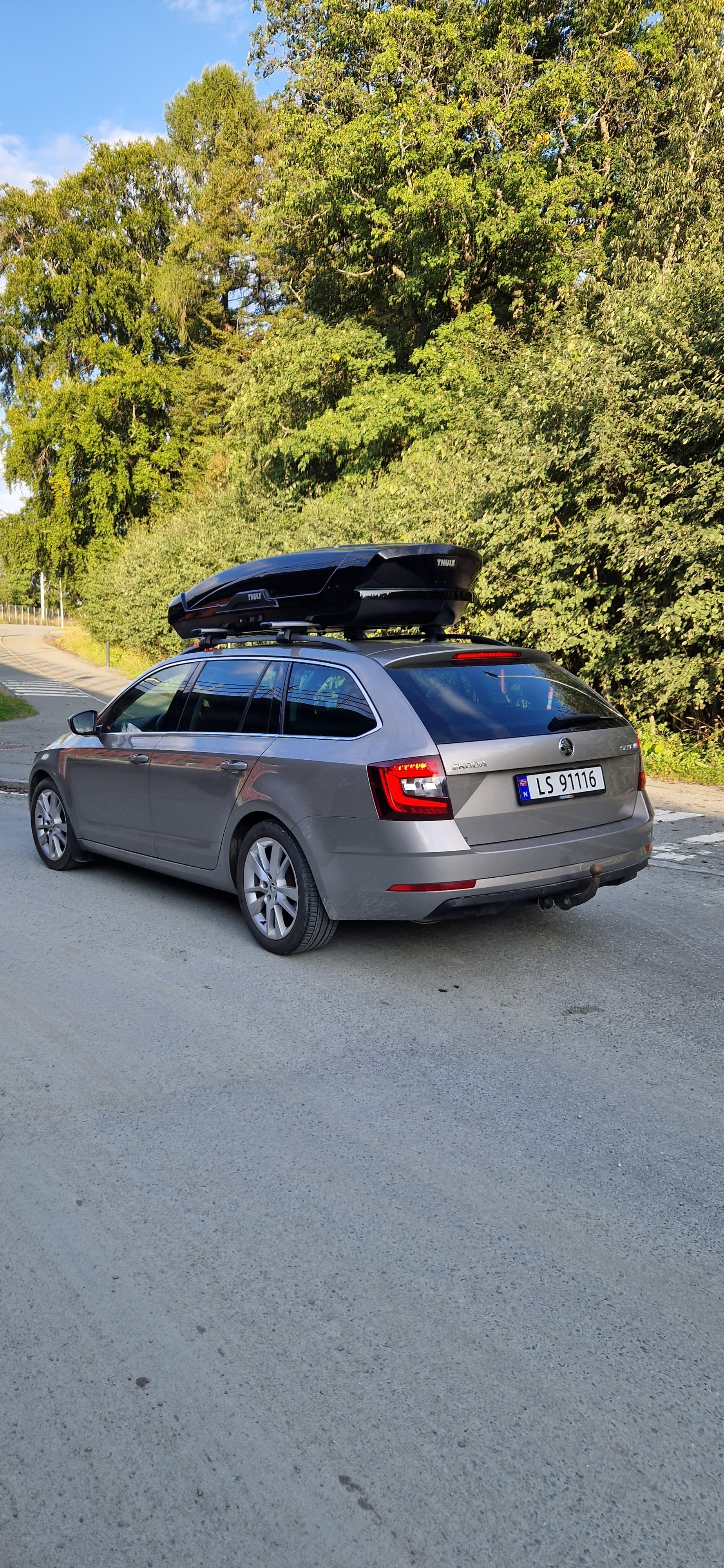 Skoda Octavia with Cruise control
