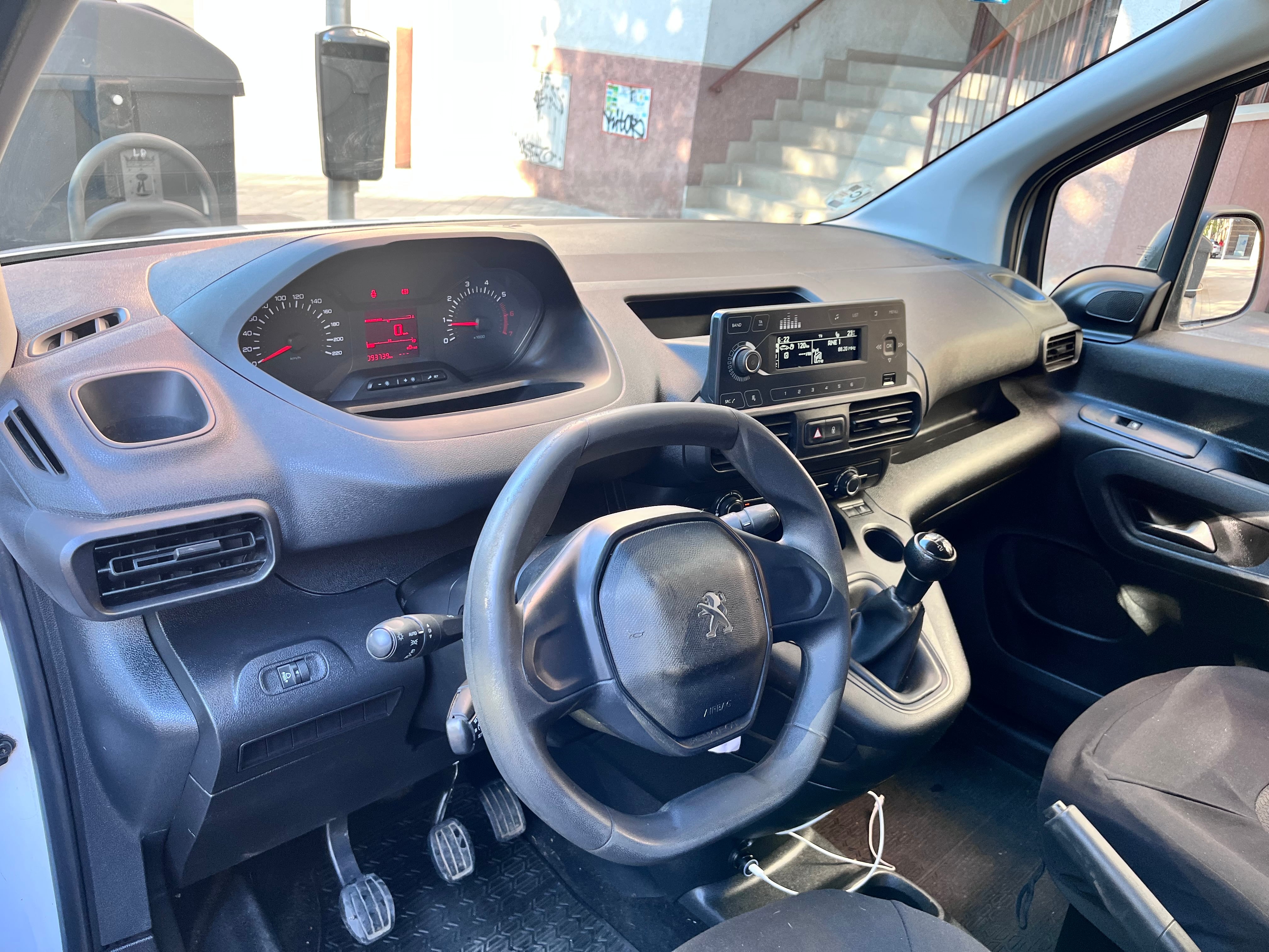 Peugeot Partner Furgoneta met Autoradio