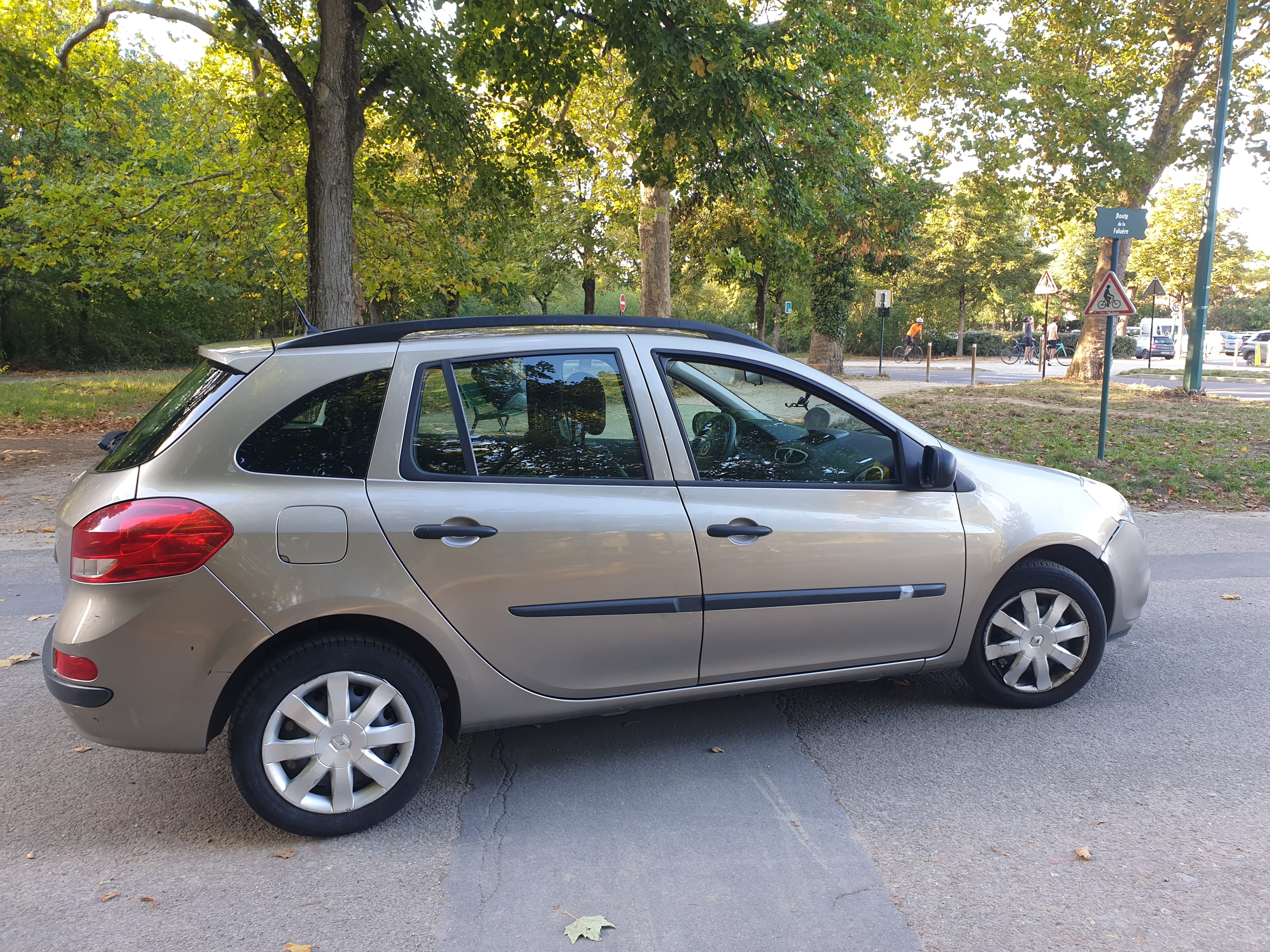 Renault Clio Estate avec Climatisation