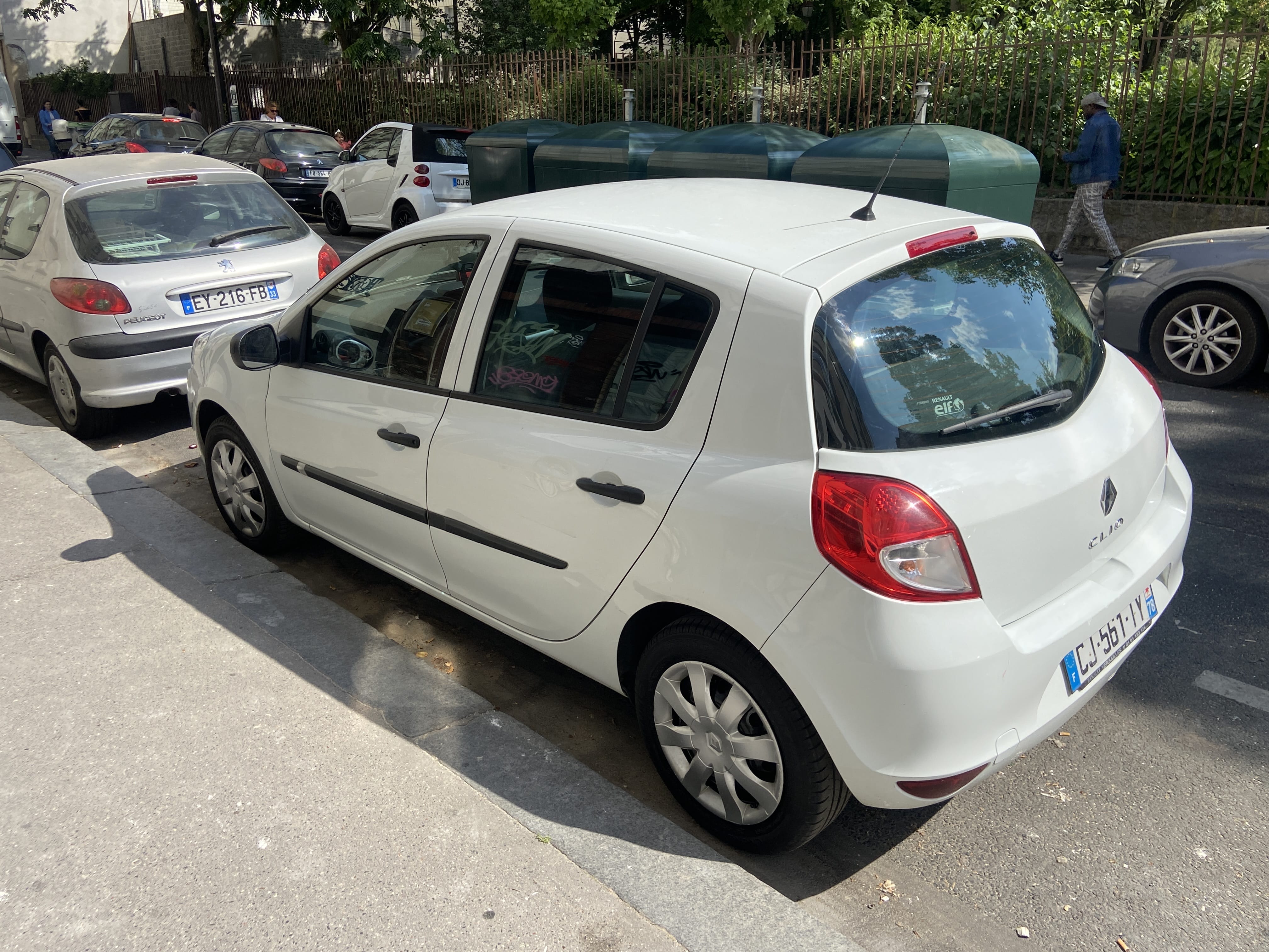 Renault Clio Éco 2 GPL - essence avec Entrée audio / iPod