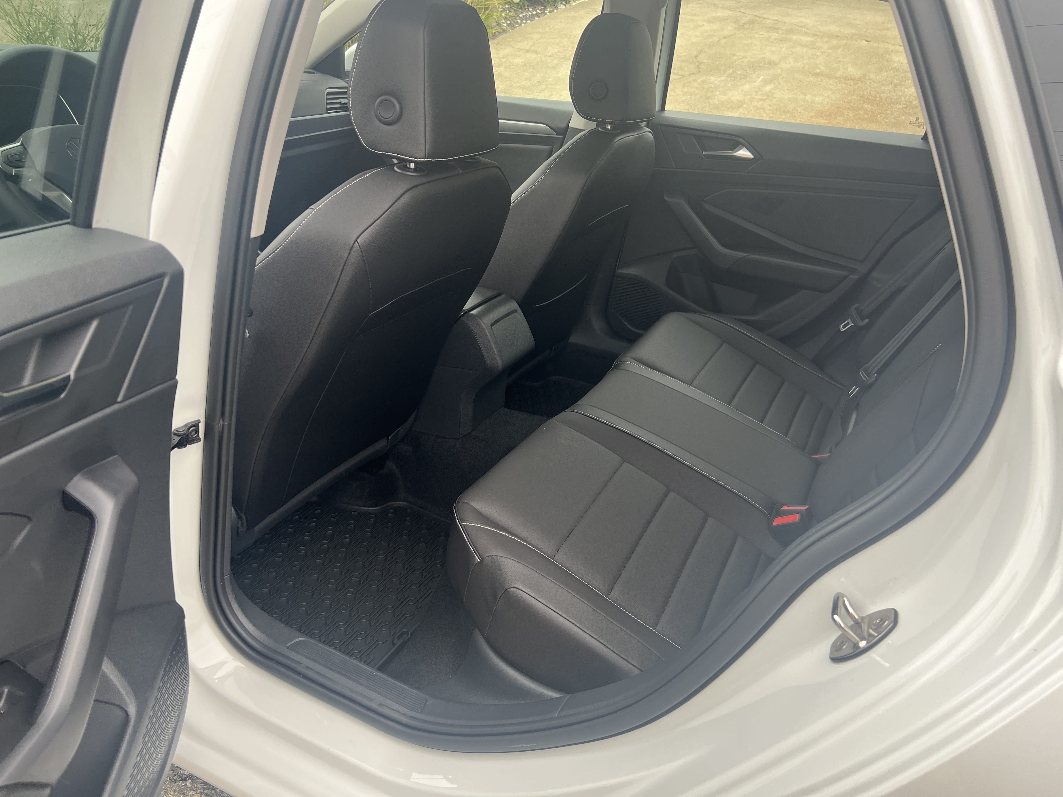 Volkswagen Jetta SE with Android Auto