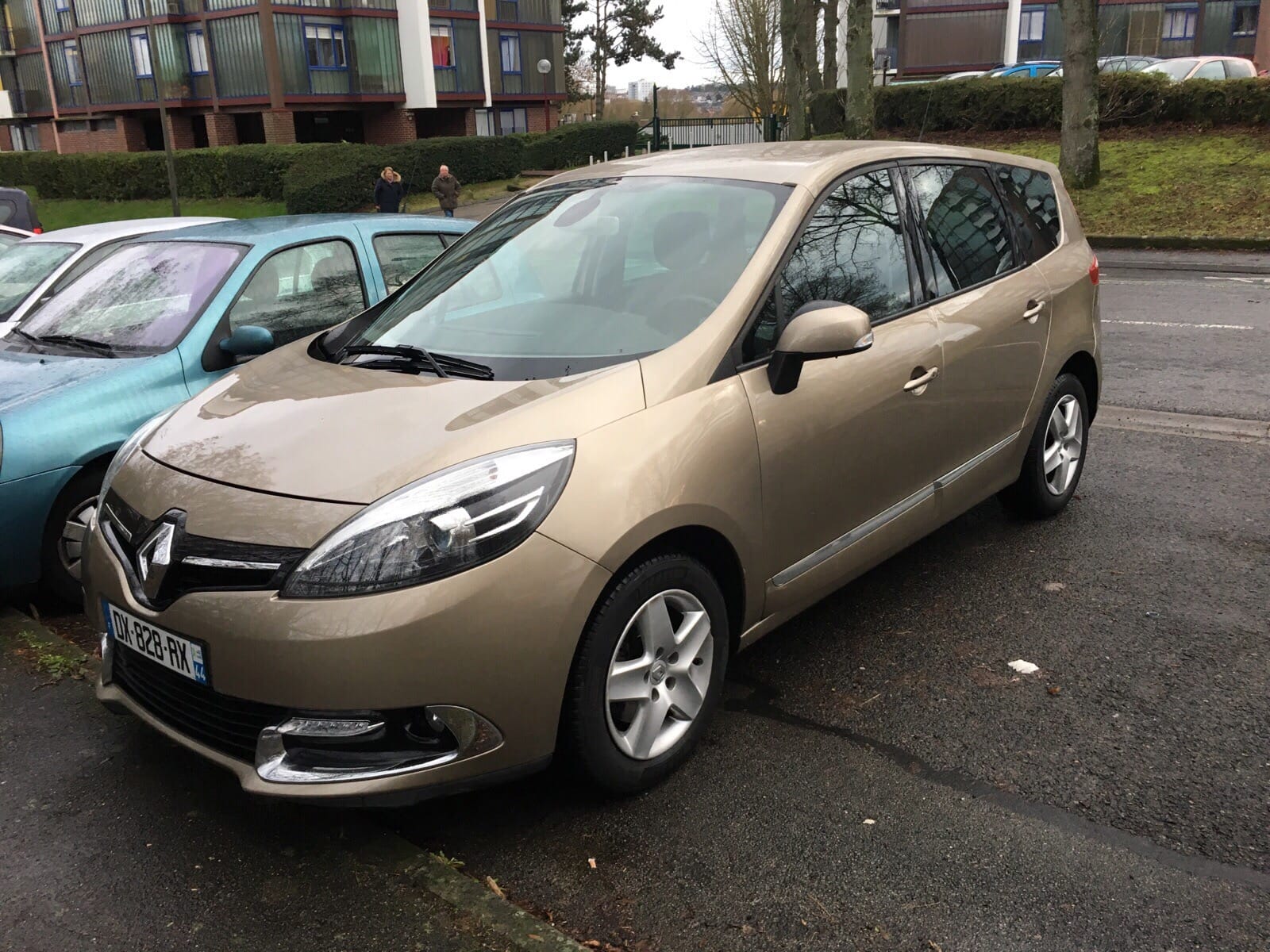 Renault Grand Scenic 7 places diesel beige, 2015, Diesel, 7 places