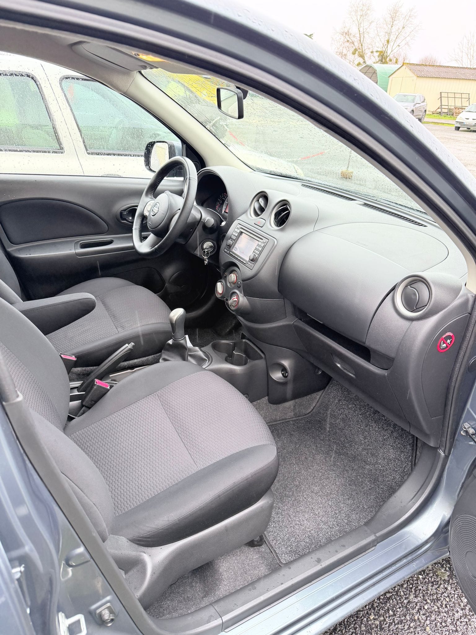 Nissan Micra avec Climatisation