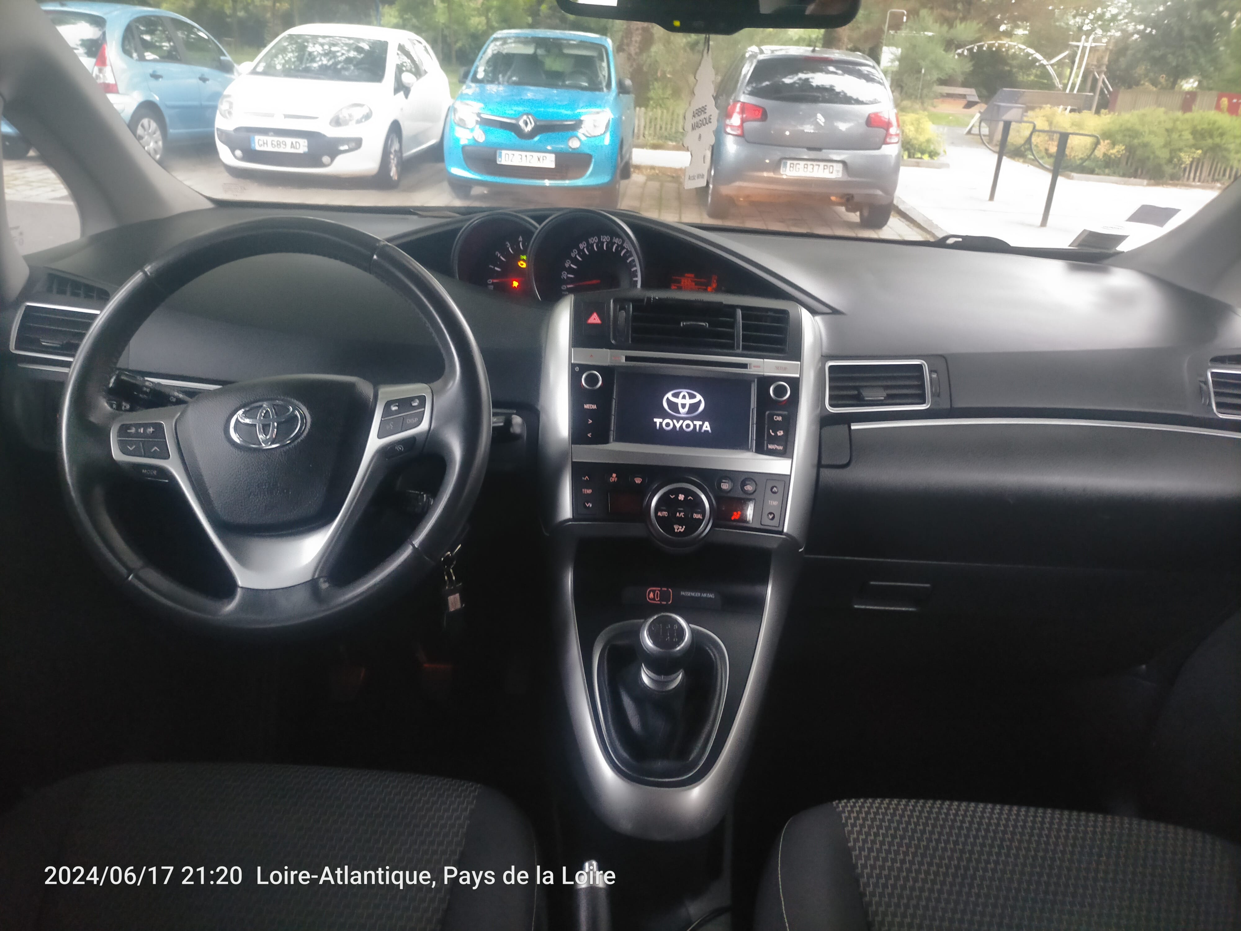 Toyota Verso con Silla infantil