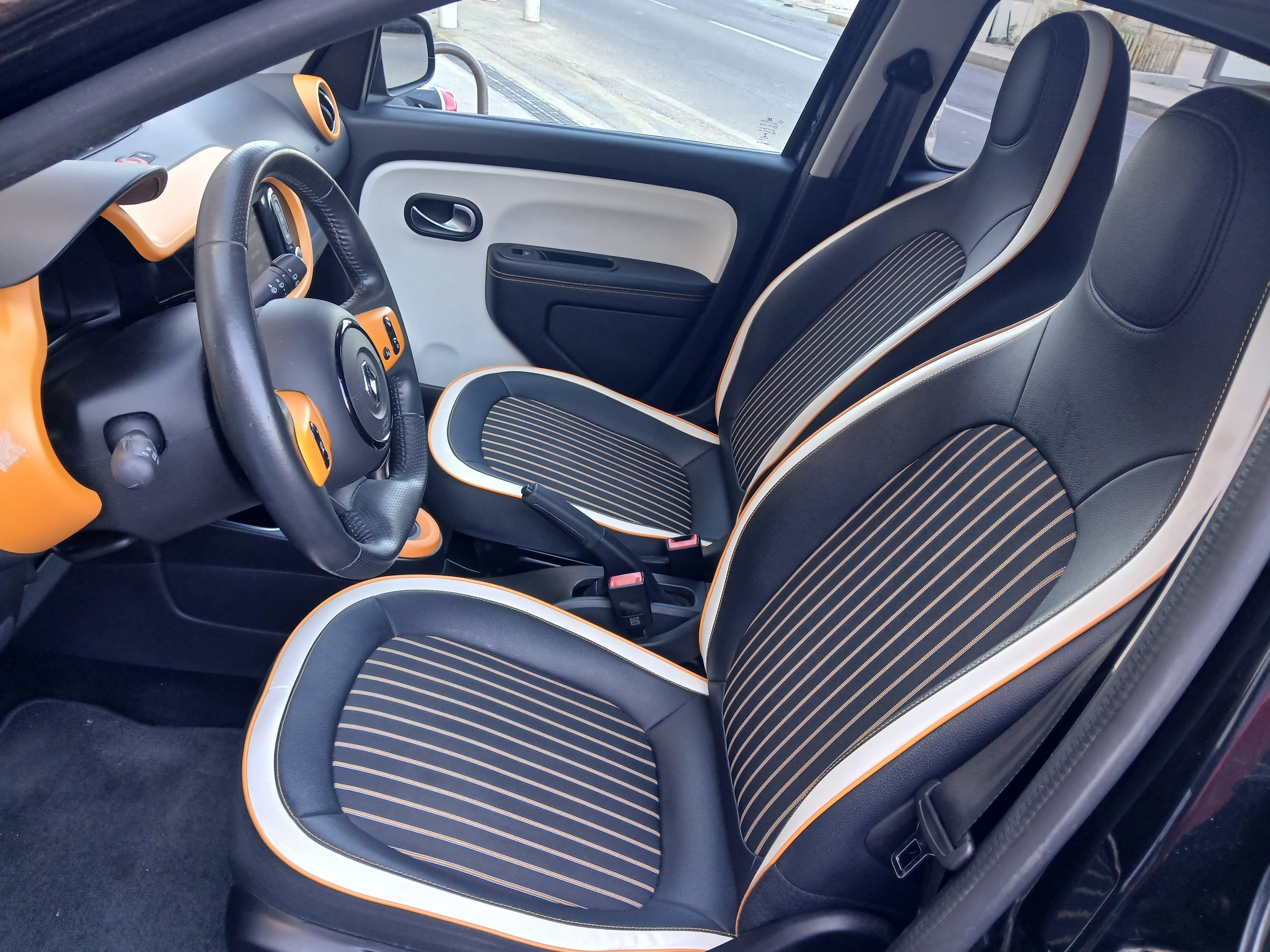 Renault Twingo III with Android Auto