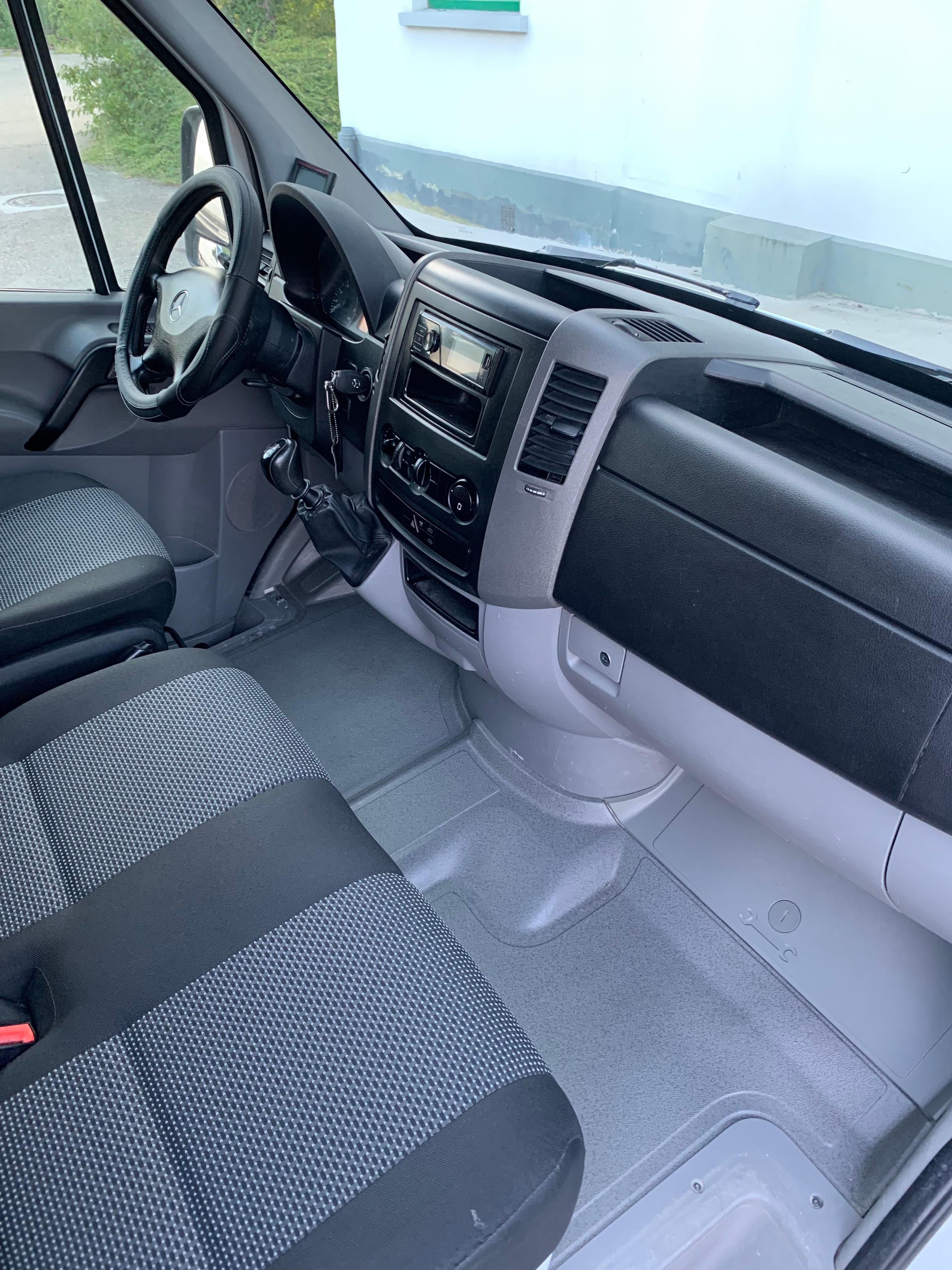 Mercedes-Benz Sprinter  319 3.0 V6 190 CV avec Audio Bluetooth