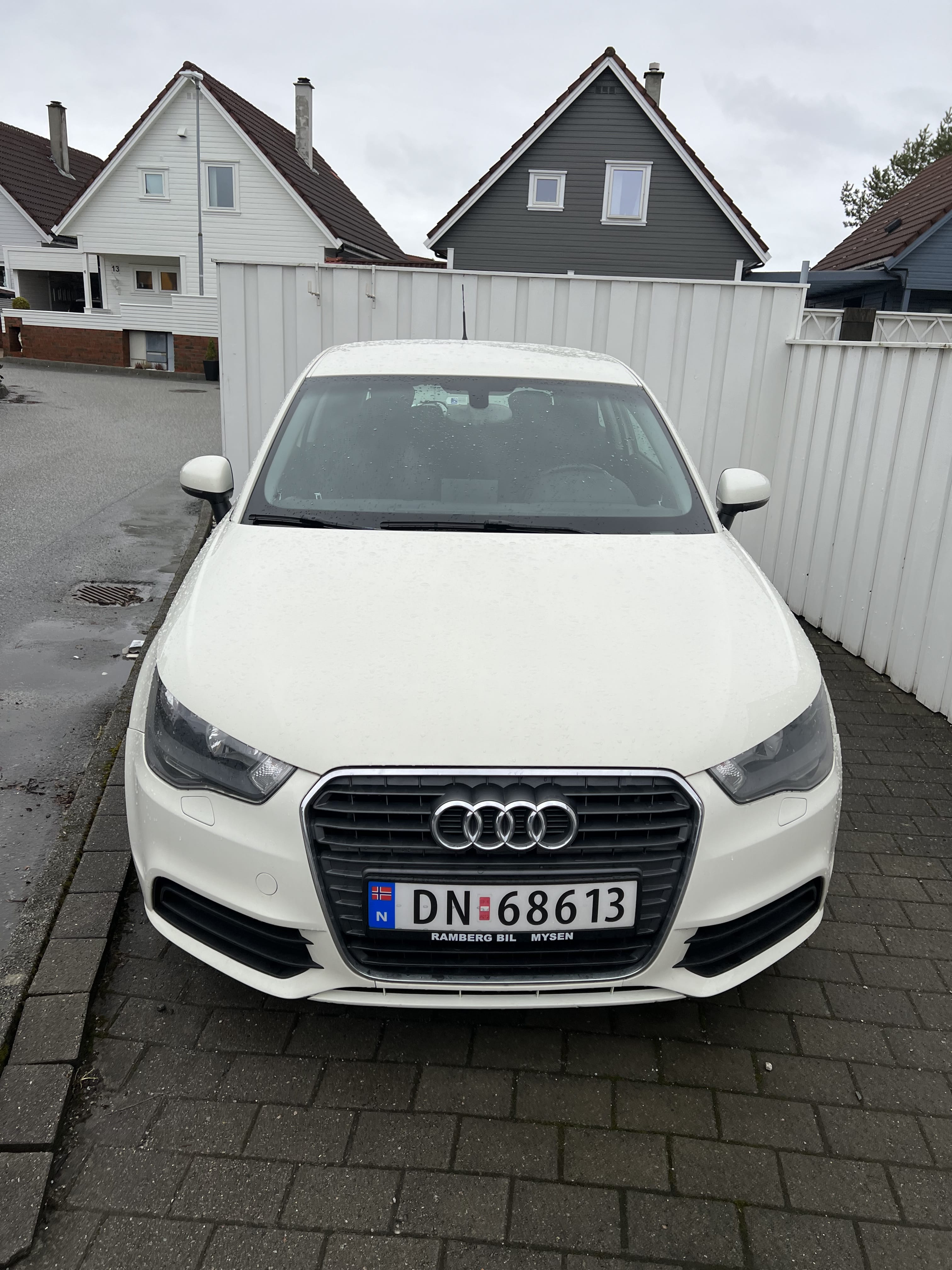 Audi A1 1.2 TFSI 86HK with Snow tires