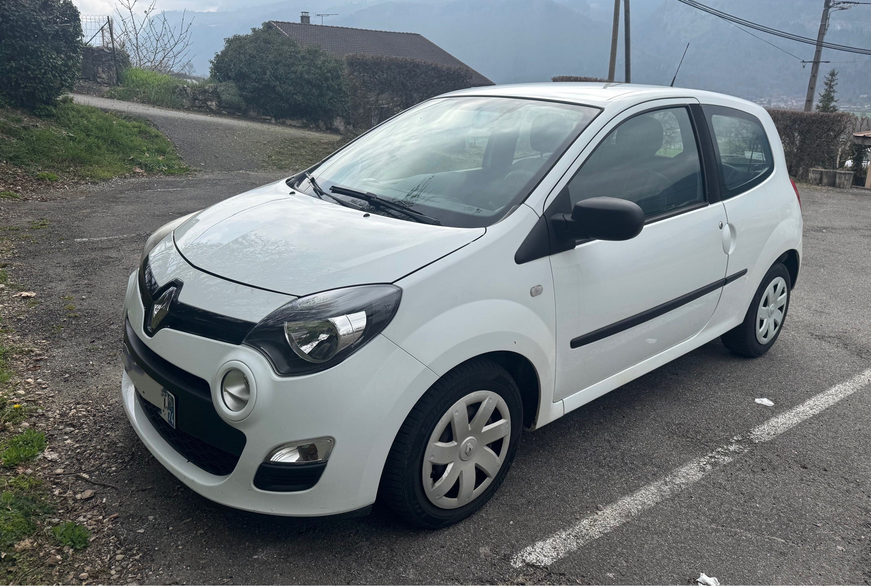 Renault Twingo essence 1.2 L 75 ch, 2014, Essence 95