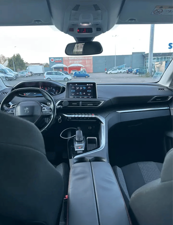 Peugeot 3008 avec GPS