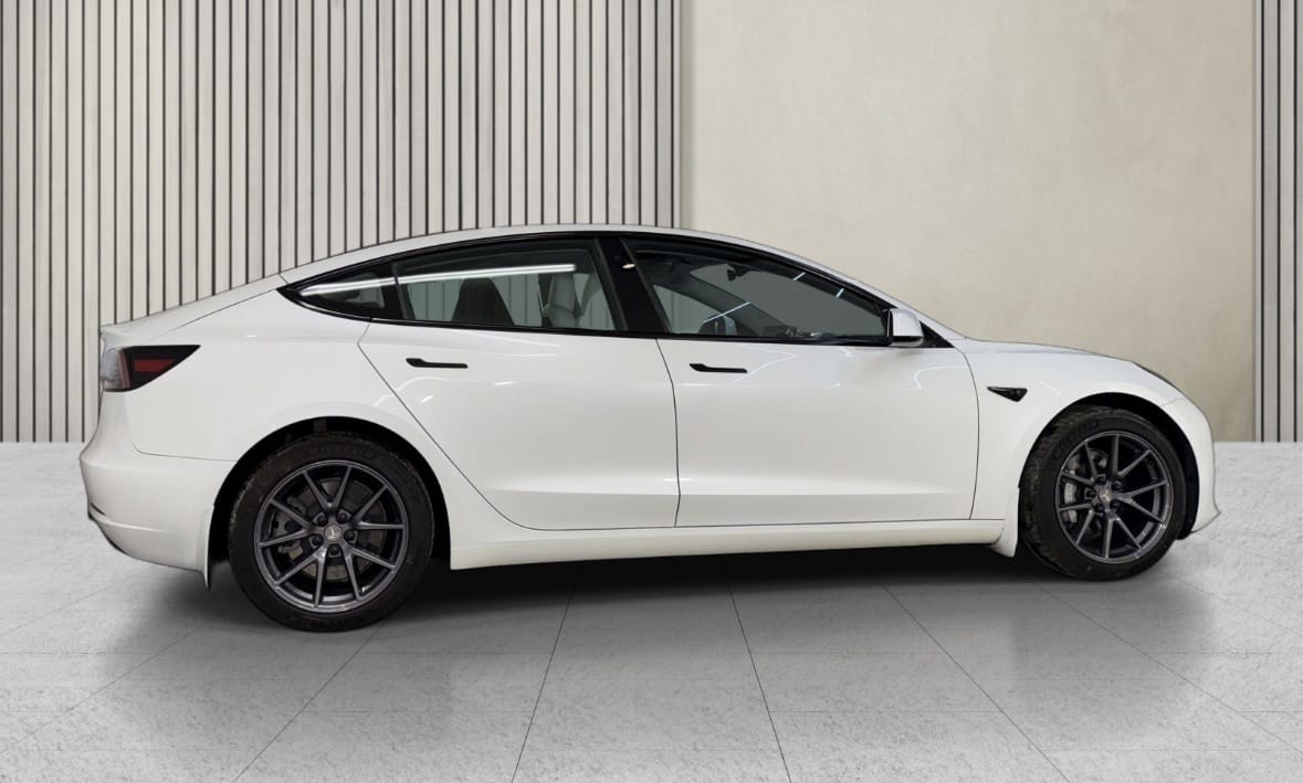 Tesla Model 3 Long Range med Aircondition