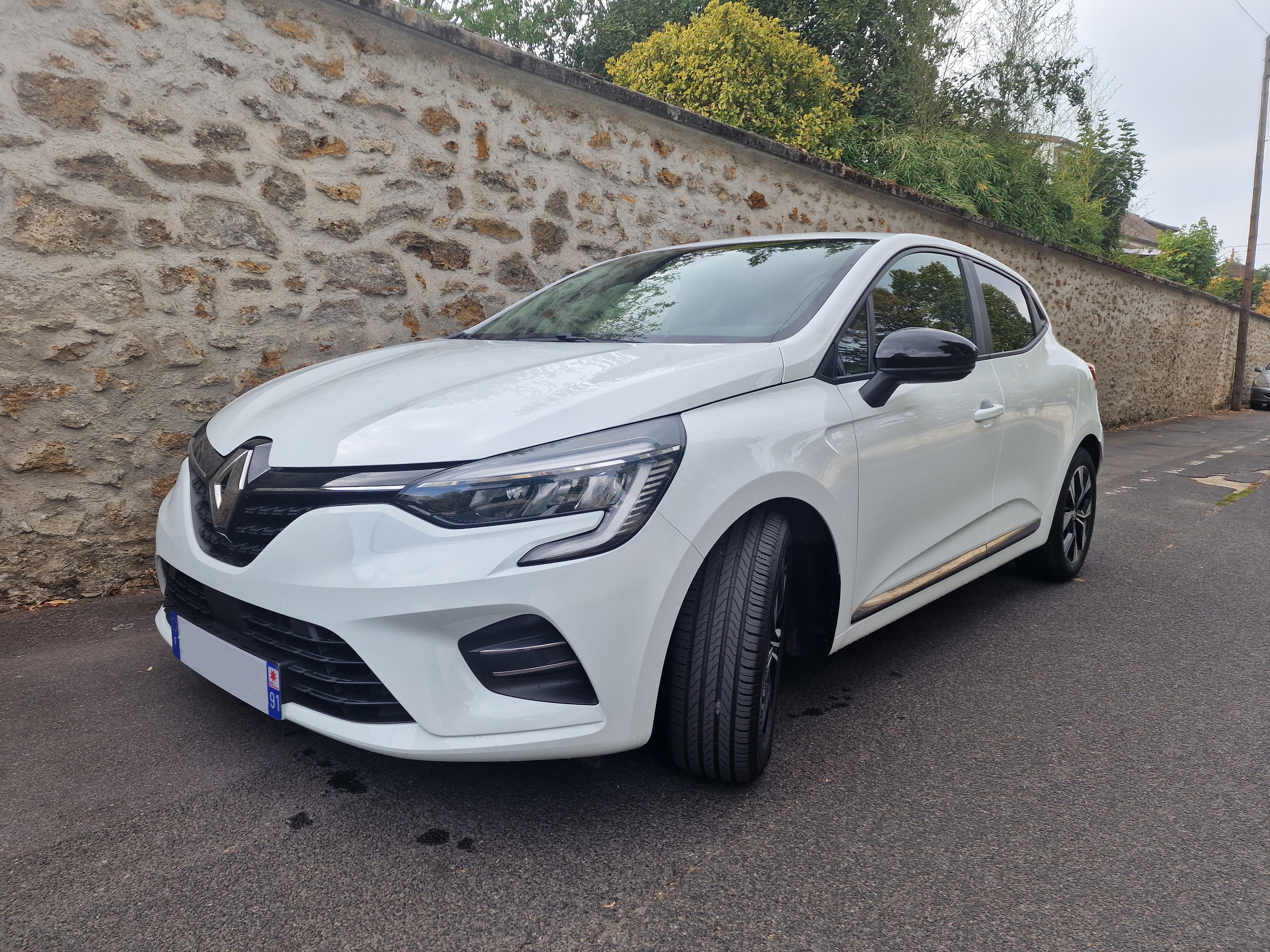 Renault Clio, 2023, Essence 95