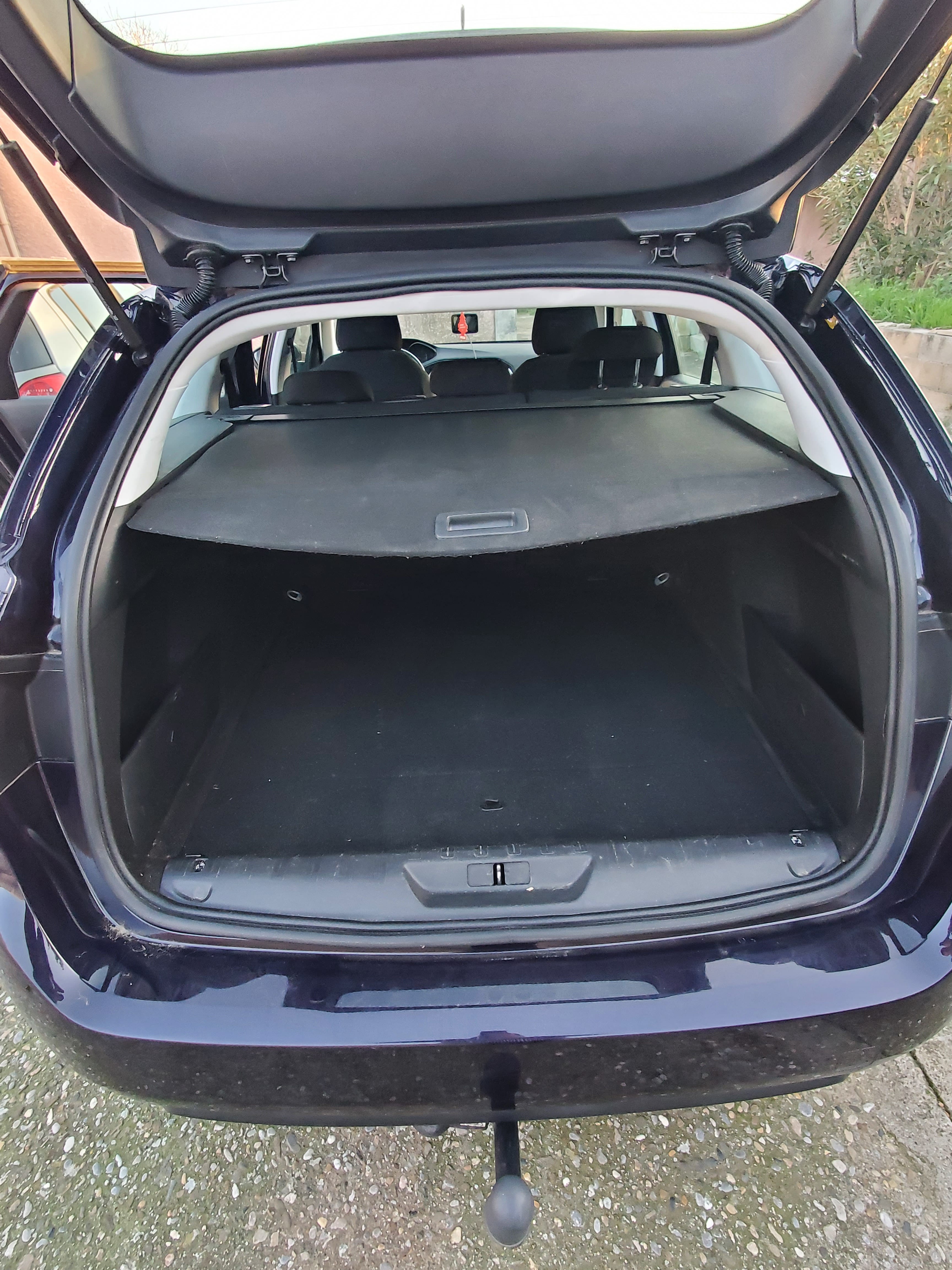 Peugeot 308 avec Siège bébé