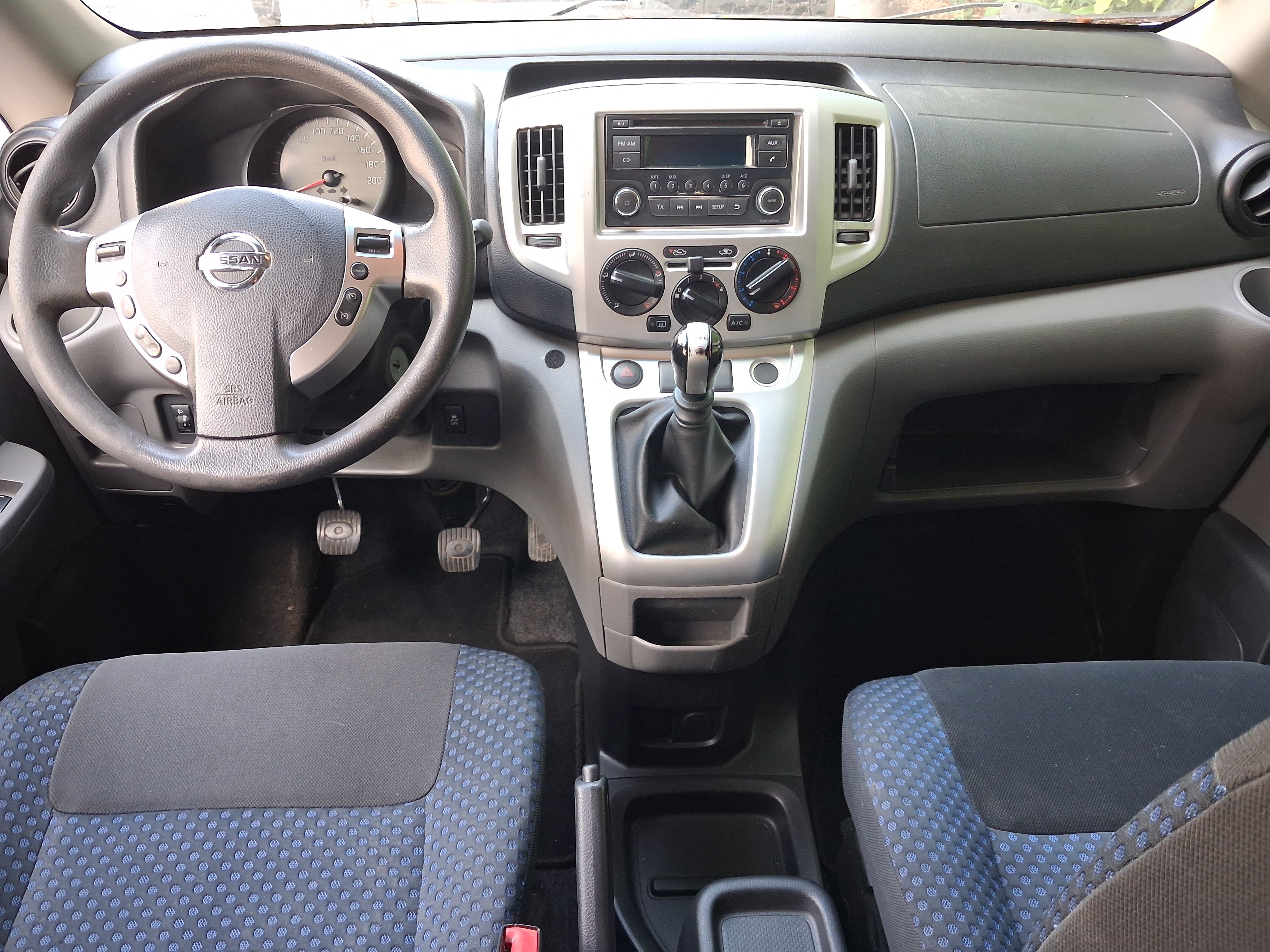Nissan NV200 Combi avec Audio Bluetooth