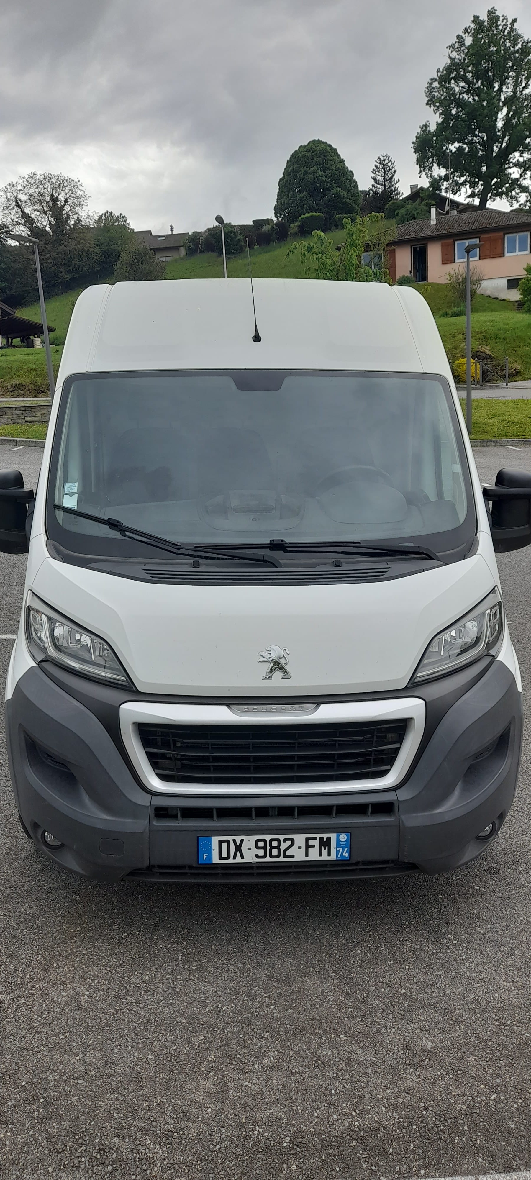 Peugeot Boxer avec Siège bébé