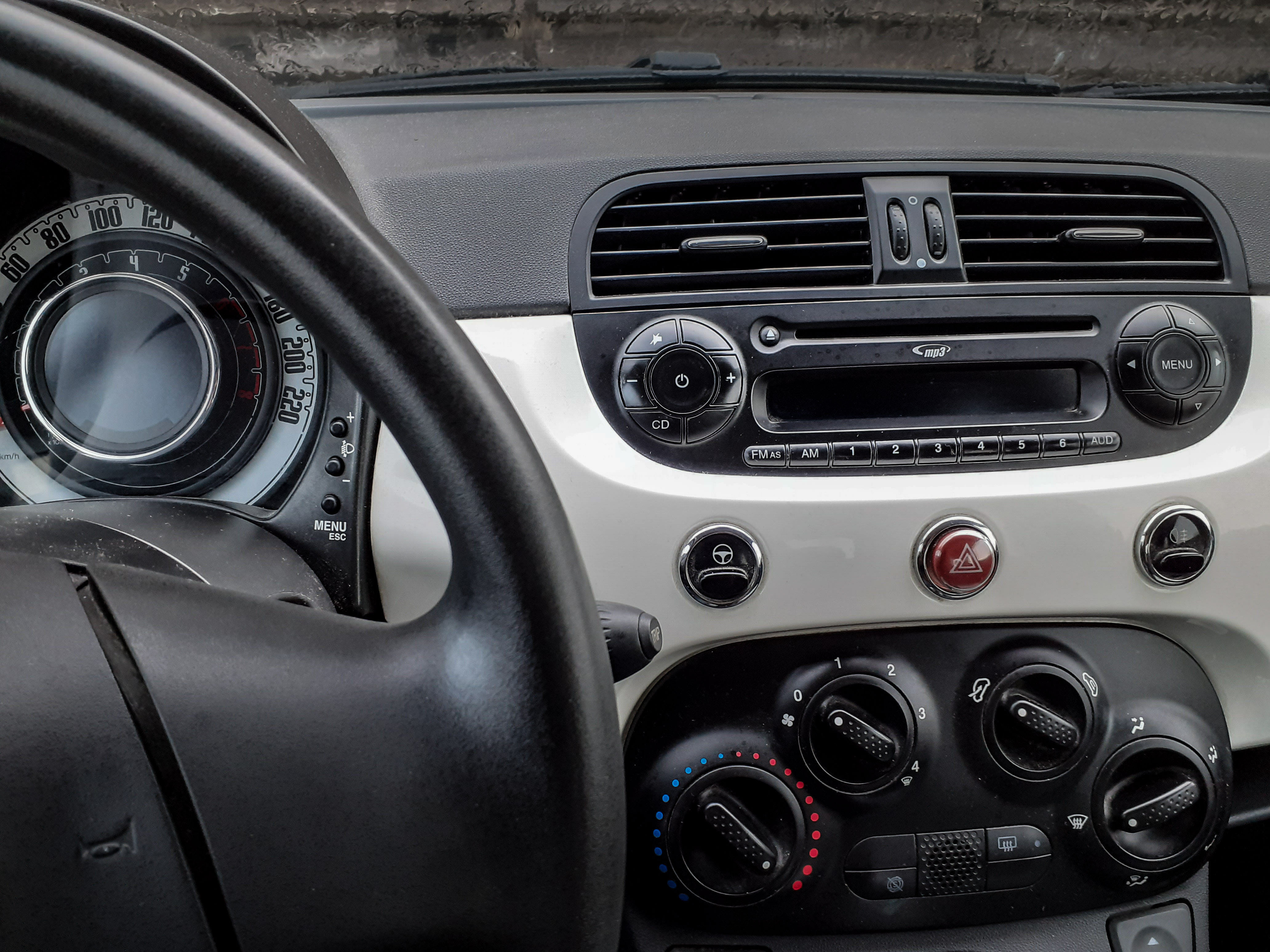 Fiat 500 (Gare de Bayonne)