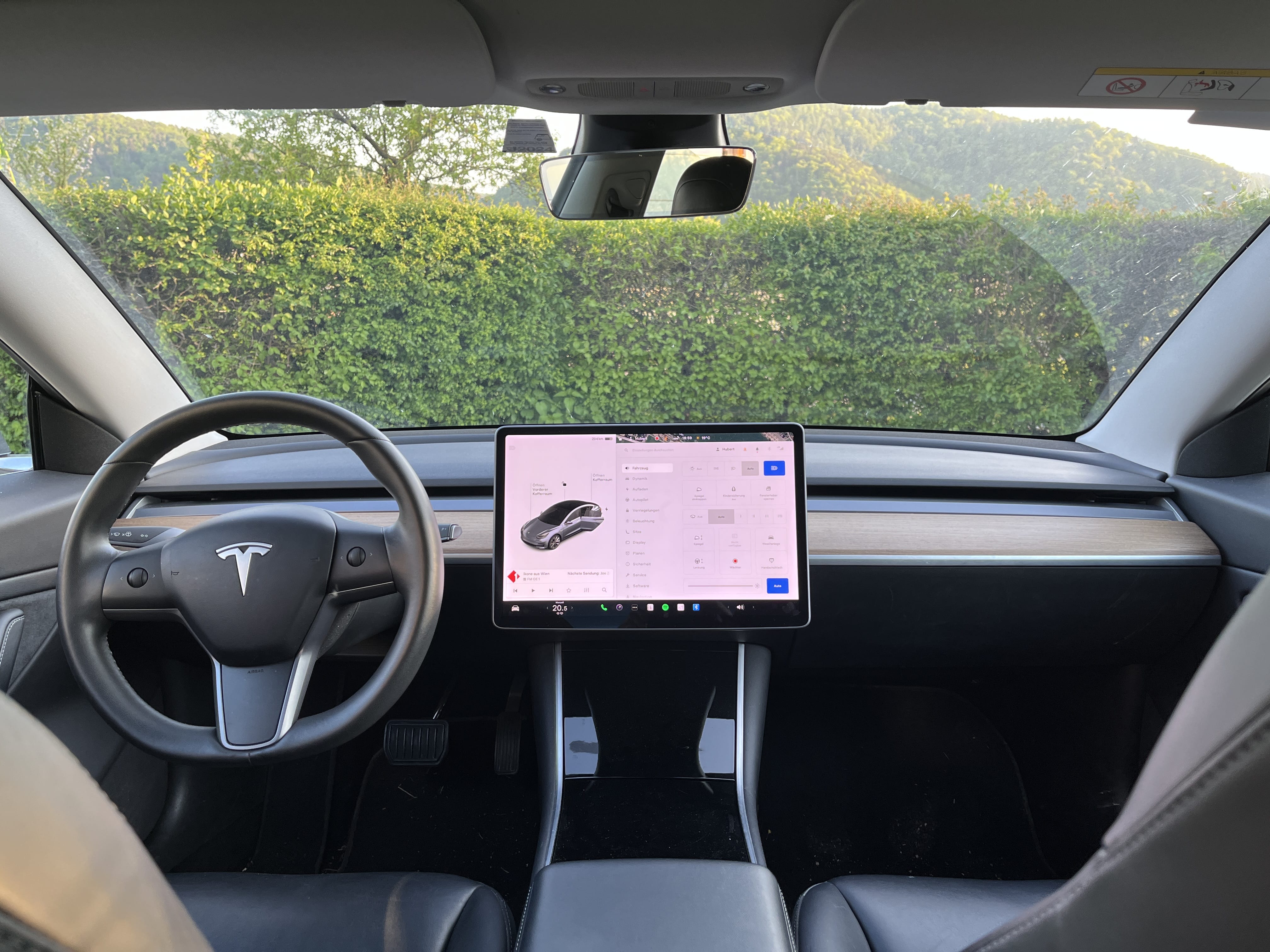 Tesla Model 3 Longe Range mit Tempomat