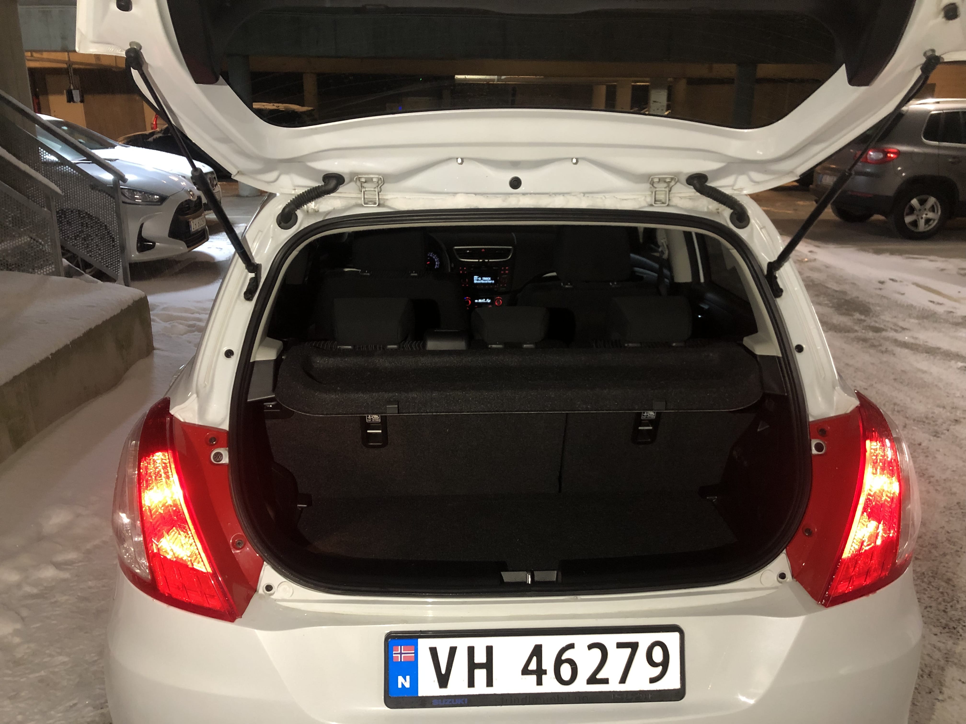 Suzuki Swift 4x4 Bensin met Cruise control