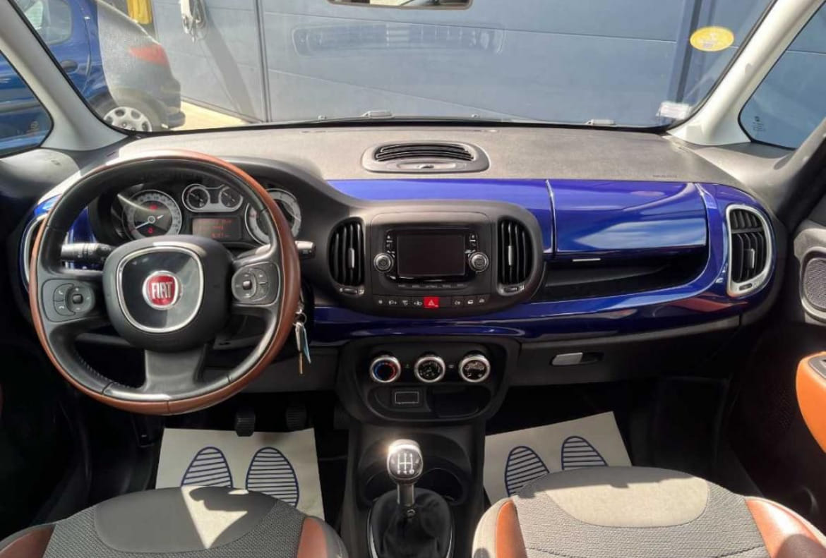 Fiat 500L avec Siège bébé