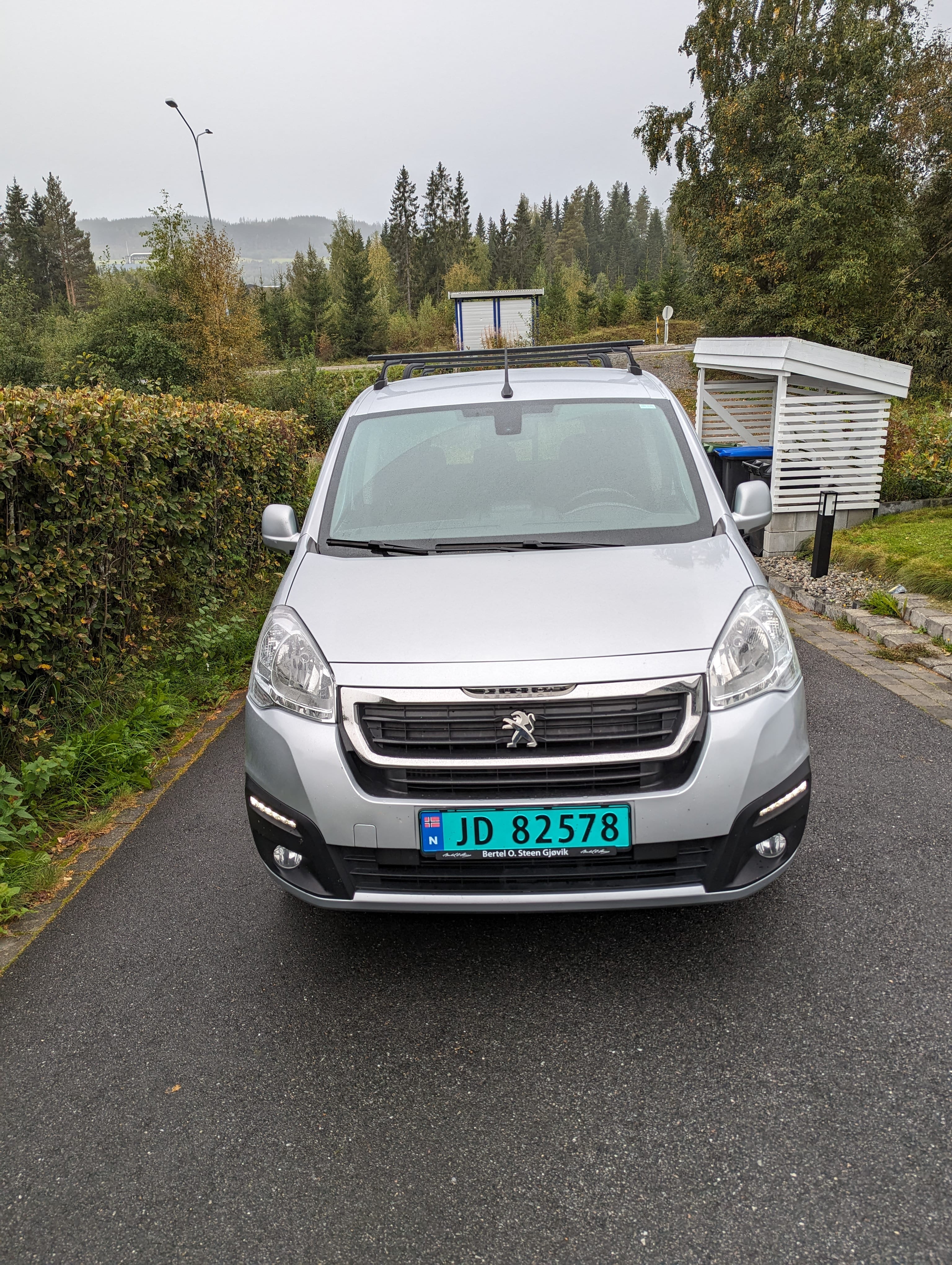 Peugeot Partner Varebil med Aircondition