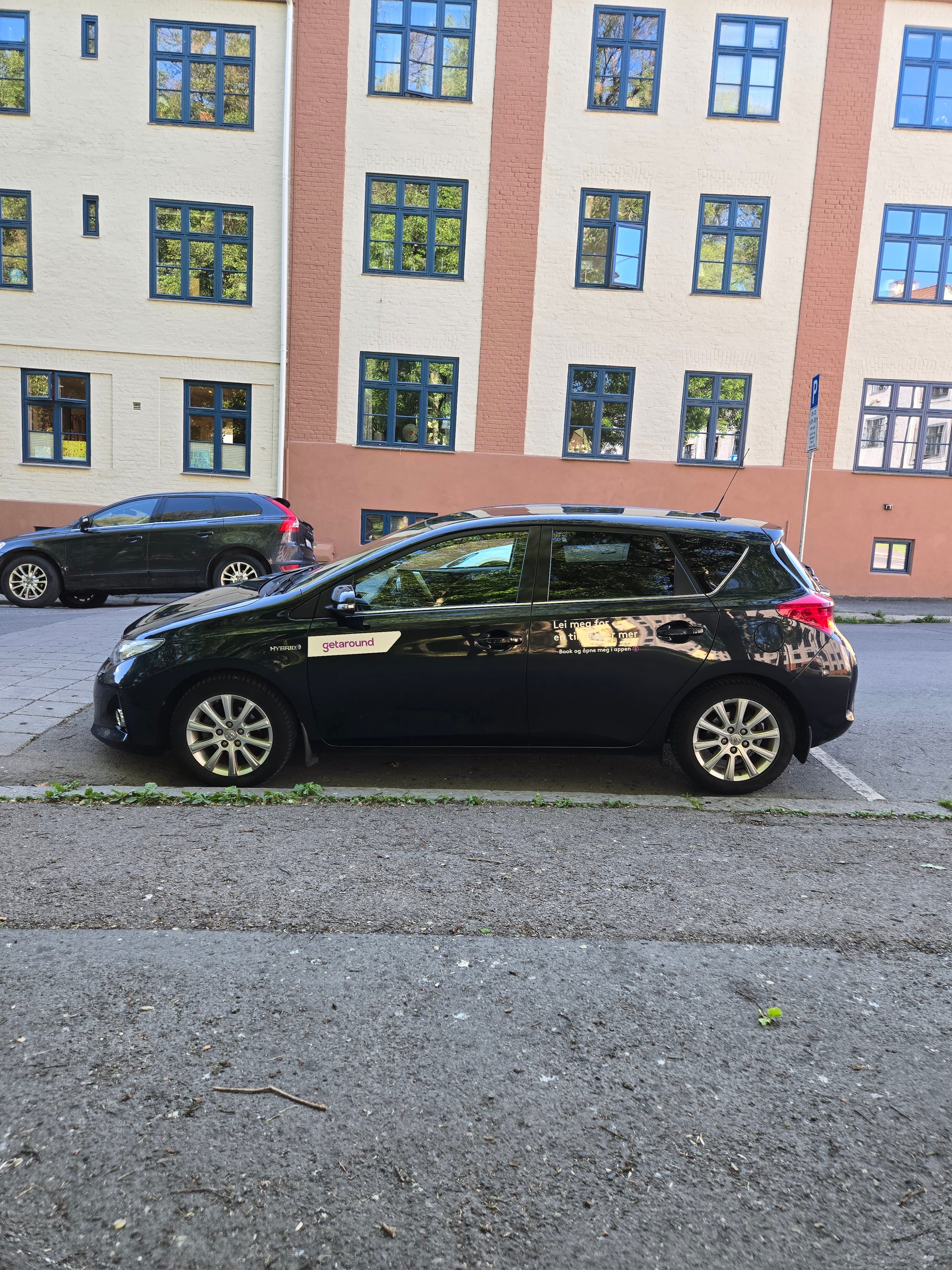 Toyota Auris 1,8 Automat, Bensin, Drivstoffvennlig mit Klimaanlage