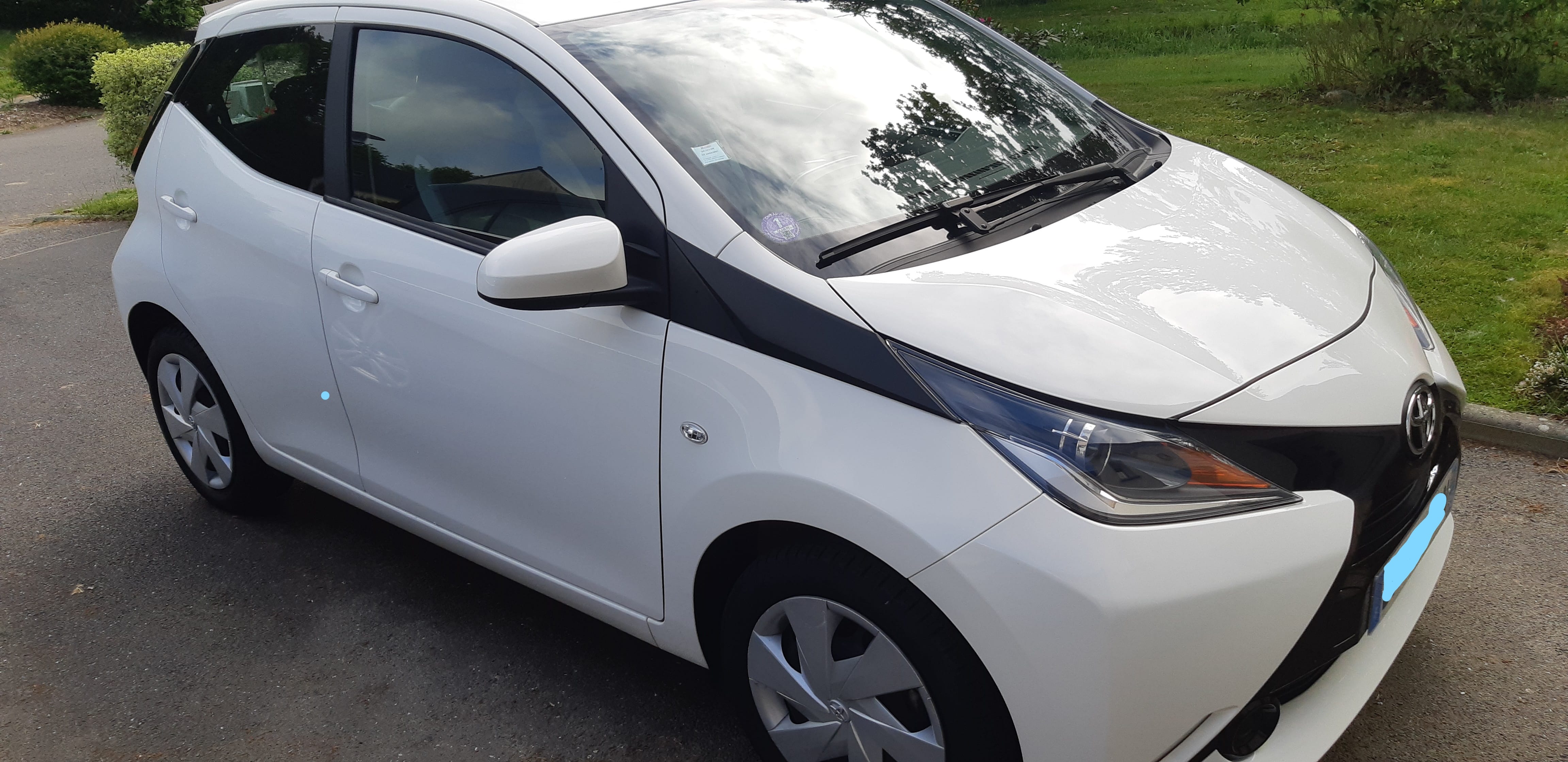 Toyota Aygo (Start and Stop)  5 portes,Essence E95E10,caméra de recul, système carplay,, 2014, Essence 95