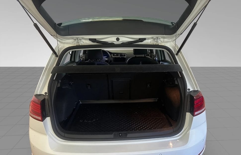 Volkswagen e-Golf met Cruise control