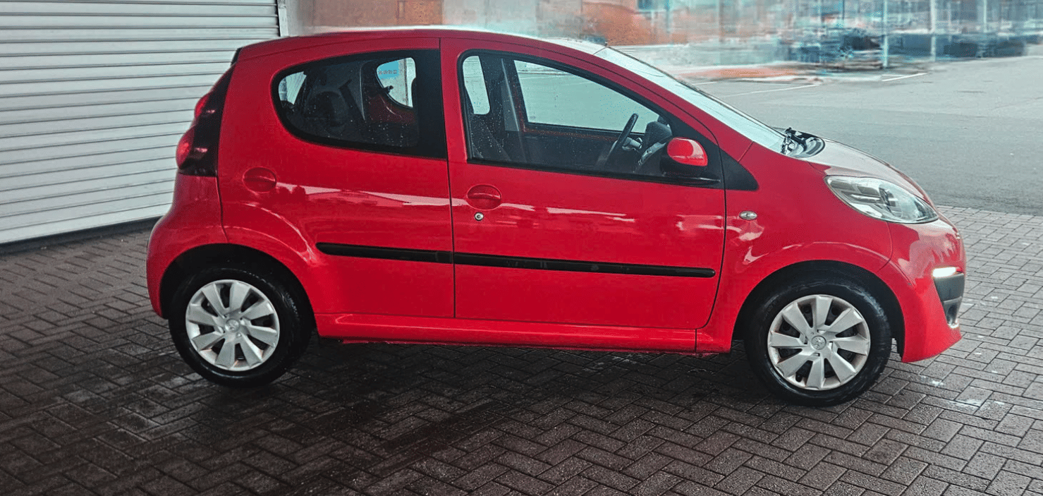 Peugeot 107 with Snow tires