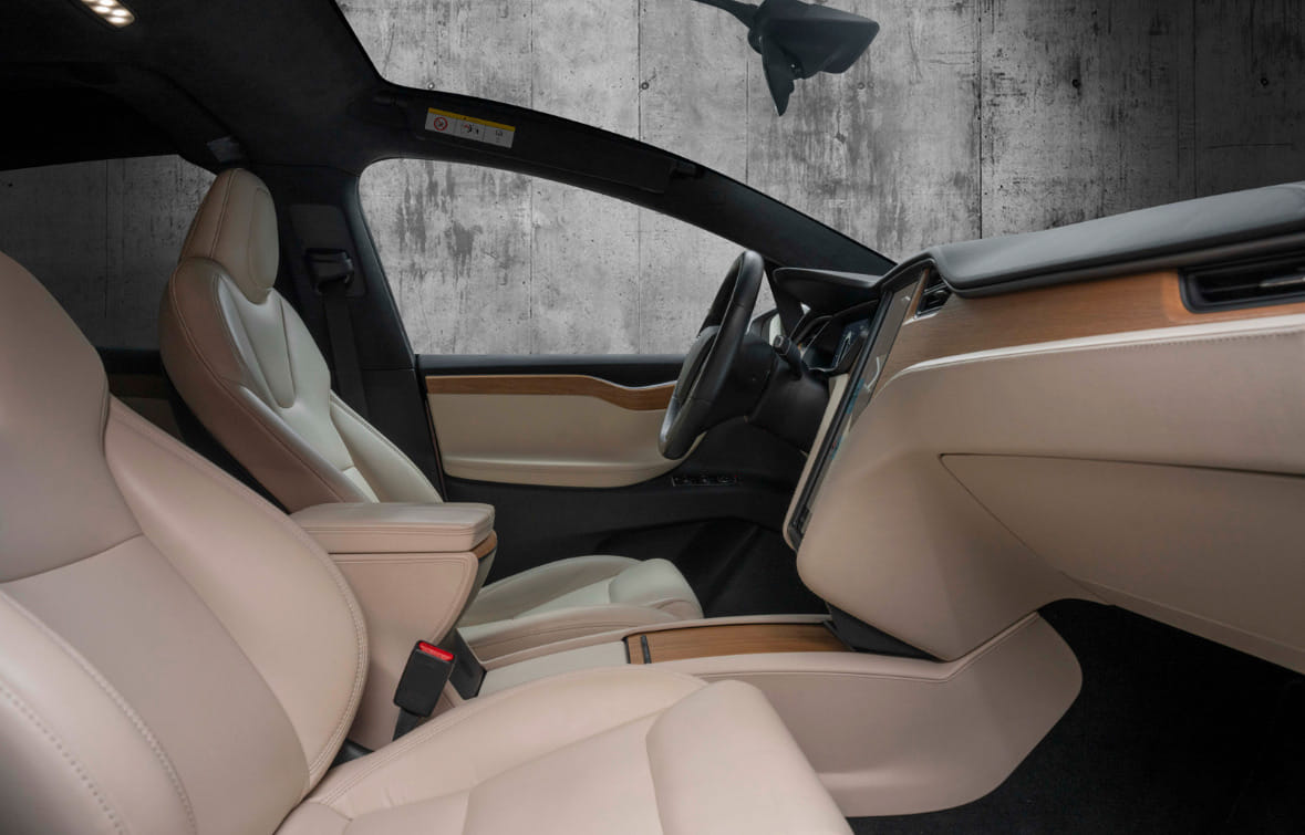 Tesla Model X 100D Long Range Raven med Firehjulstrekk