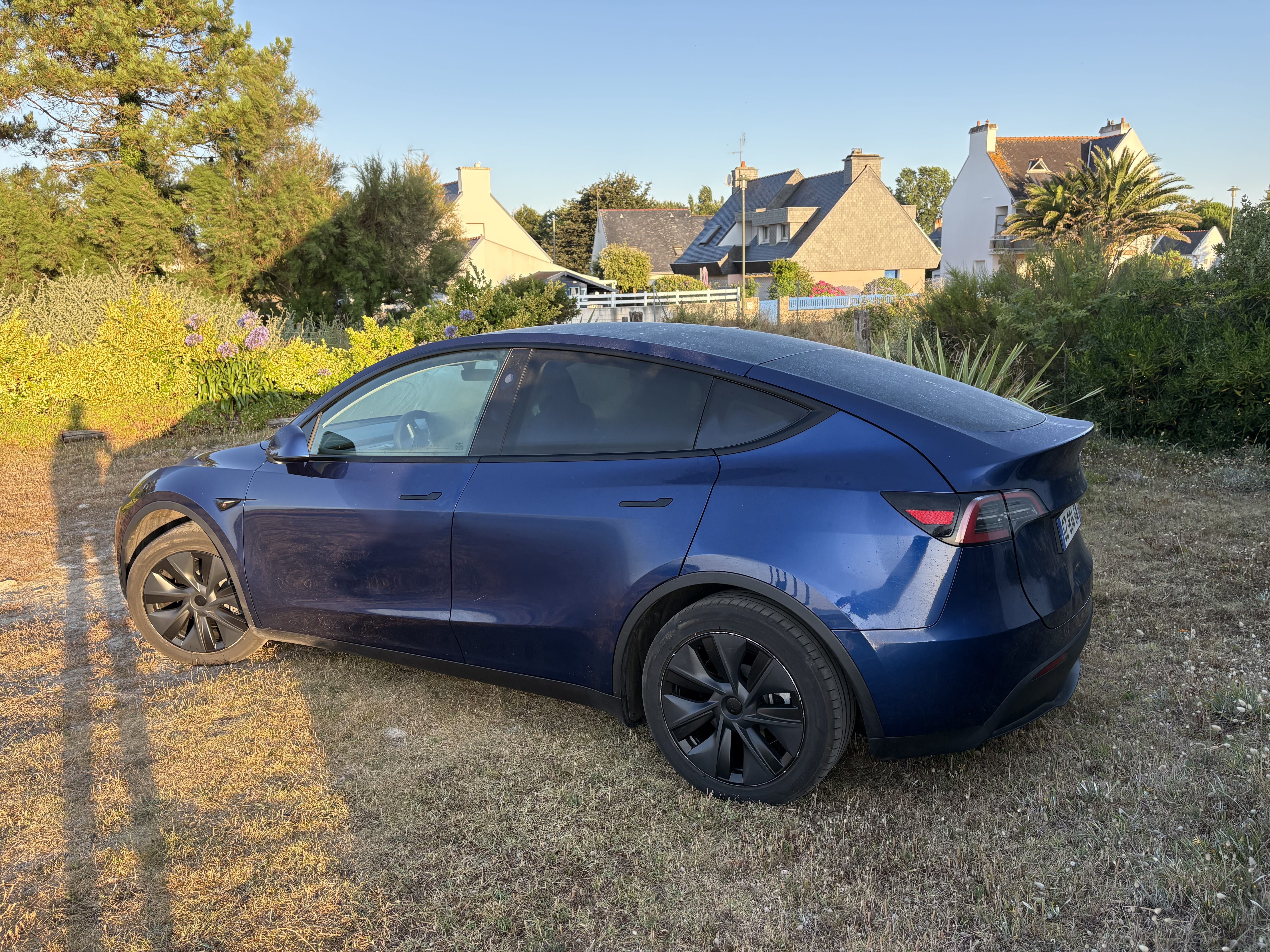 Tesla Model Y avec GPS