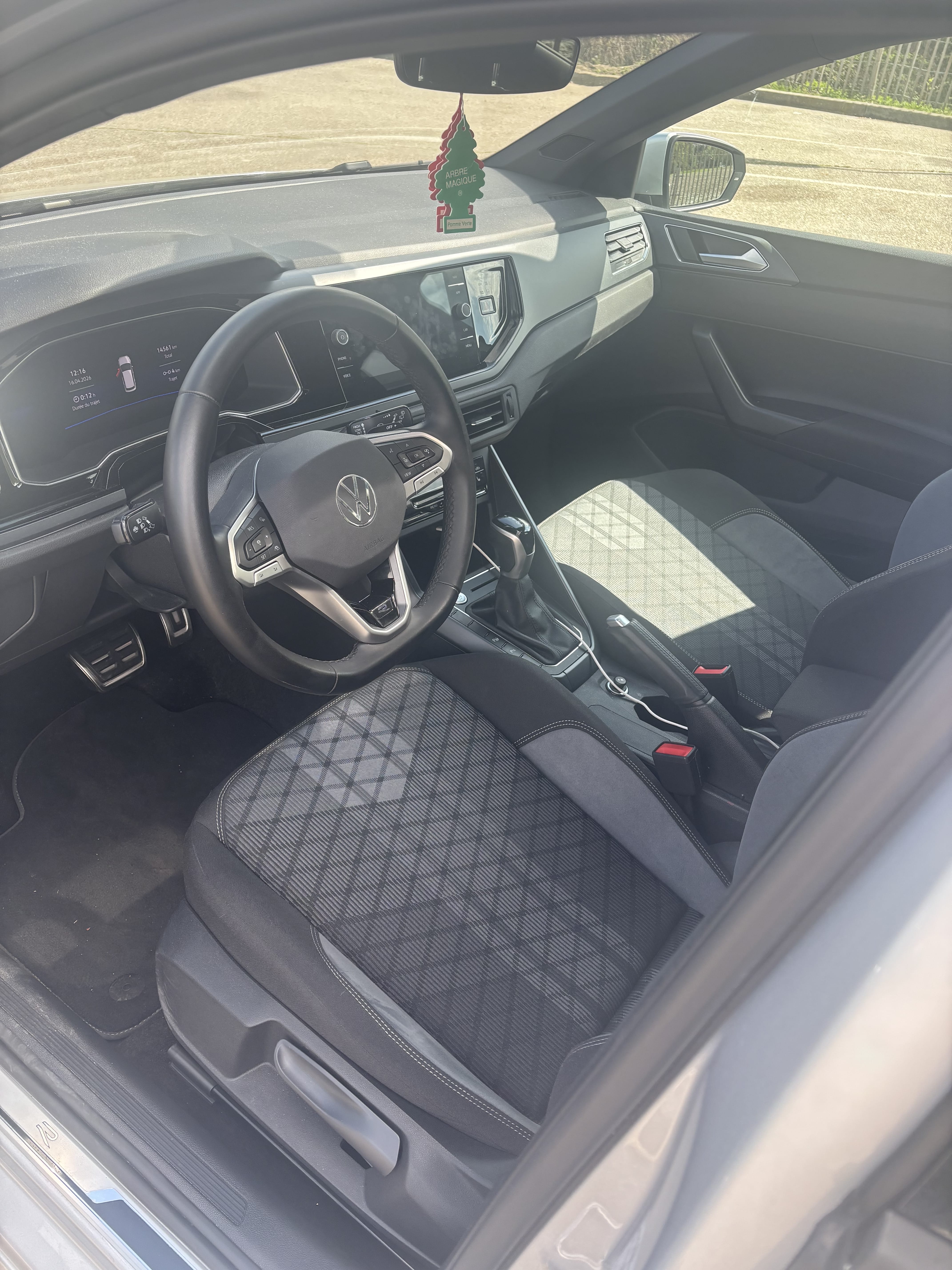 Volkswagen Polo R-Line avec GPS